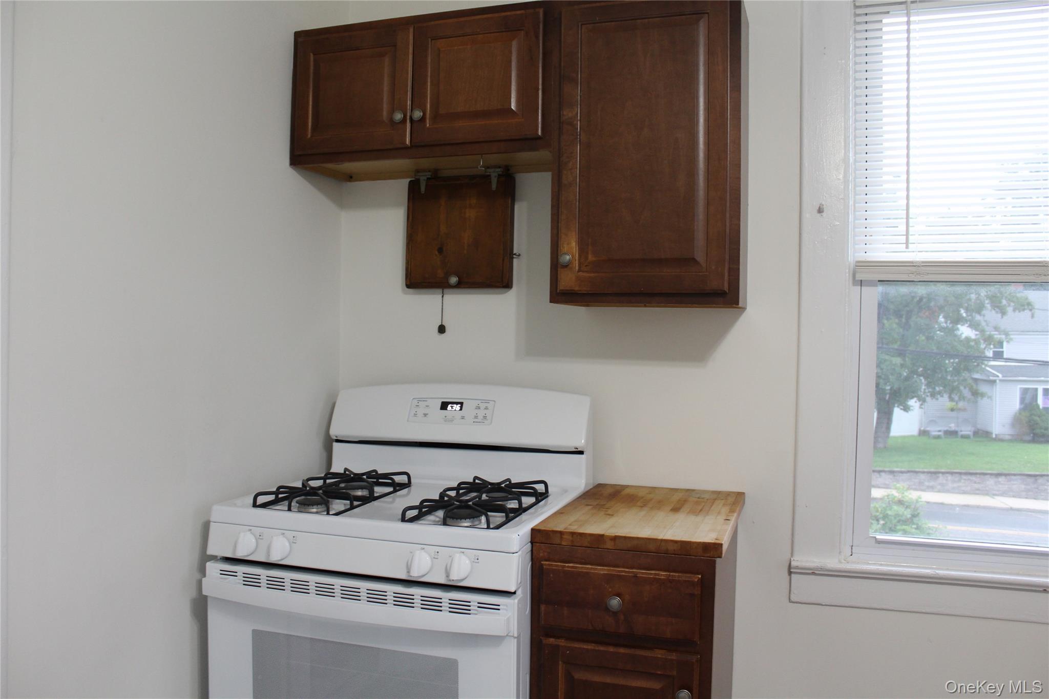 Single Family Old Dock Road  Suffolk County, NY 11754, MLS-1040541-12