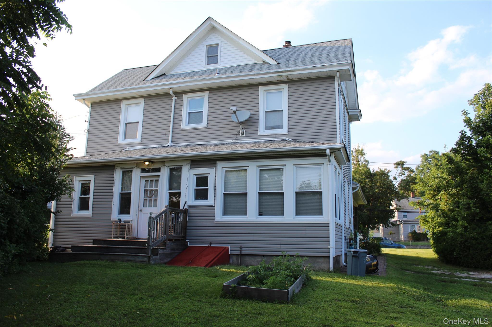 Single Family Old Dock Road  Suffolk County, NY 11754, MLS-1040541-5