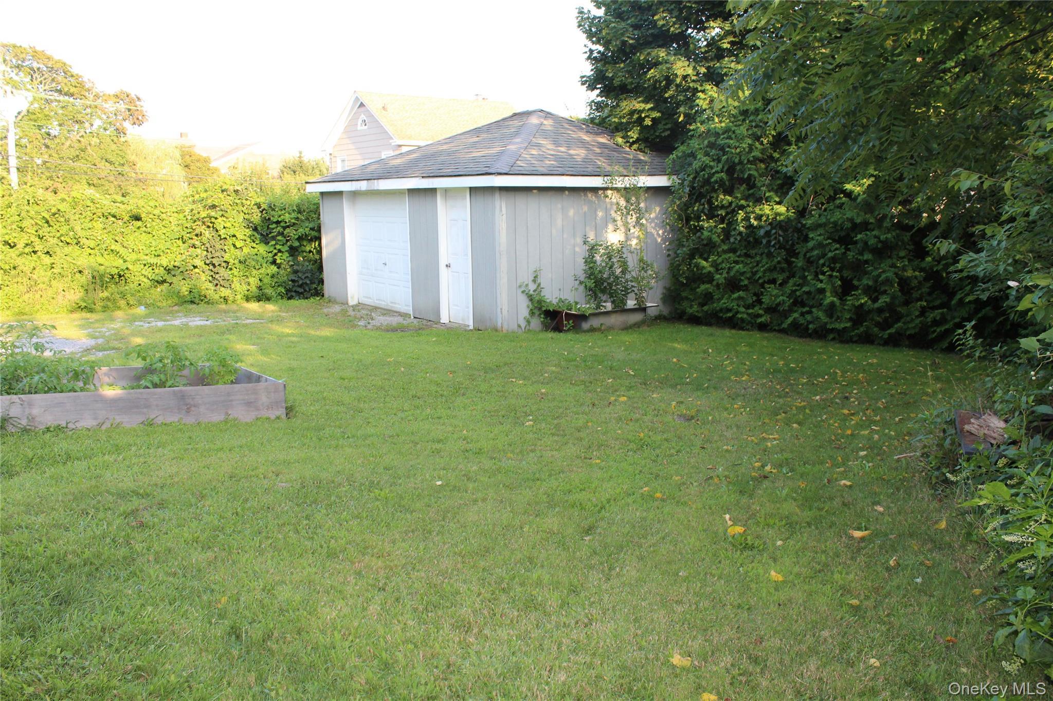 Single Family Old Dock Road  Suffolk County, NY 11754, MLS-1040541-7