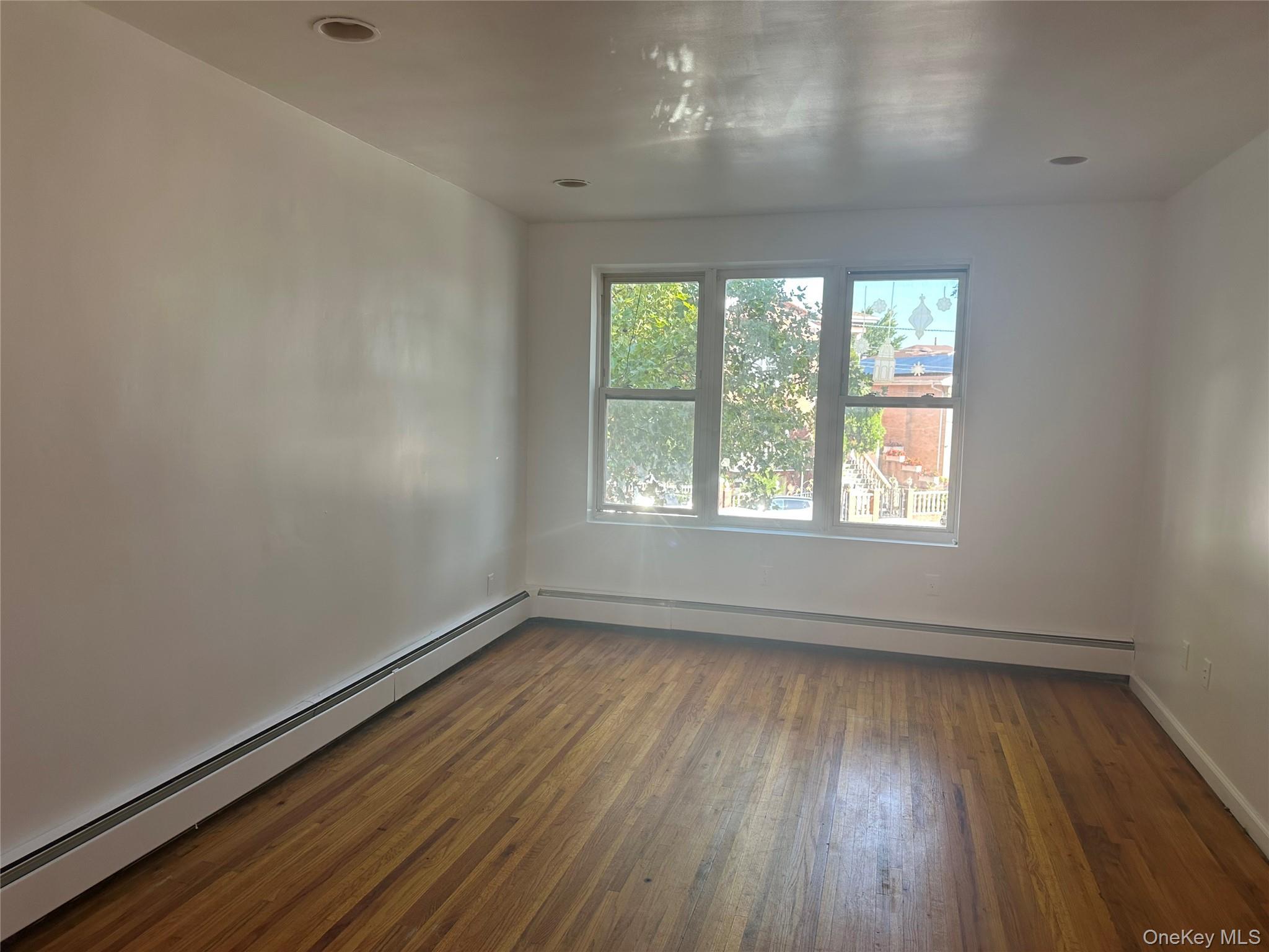 Single Family Hazen Street  Queens, NY 11370, MLS-1040544-6