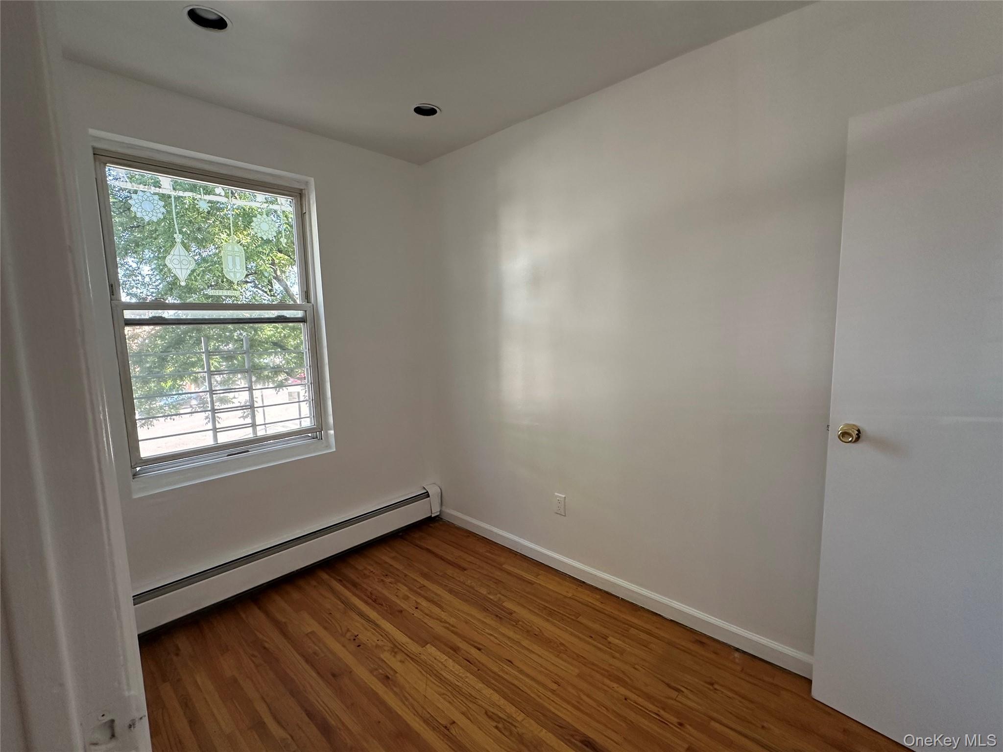 Single Family Hazen Street  Queens, NY 11370, MLS-1040544-7