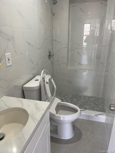 Single Family Corona Avenue Queens, NY 11373, MLS-1040546-14