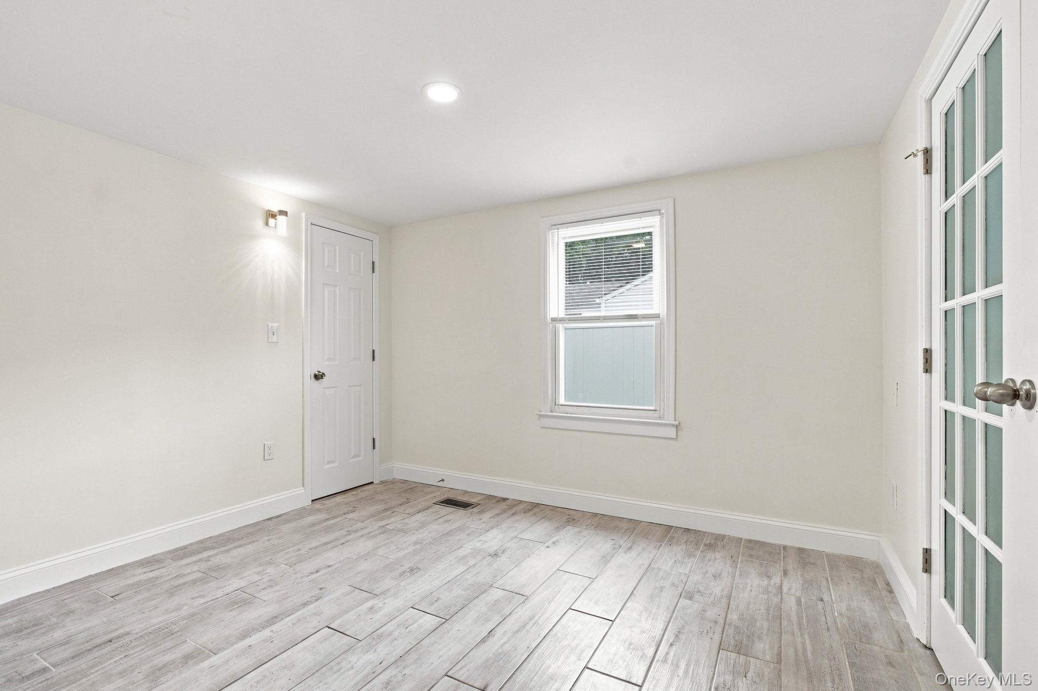 Single Family Kwiecinski Street Rockland County, NY 10993, MLS-1040550-12