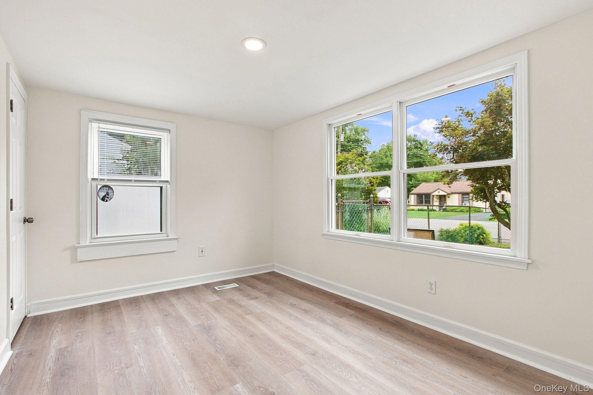 Single Family Kwiecinski Street Rockland County, NY 10993, MLS-1040550-14