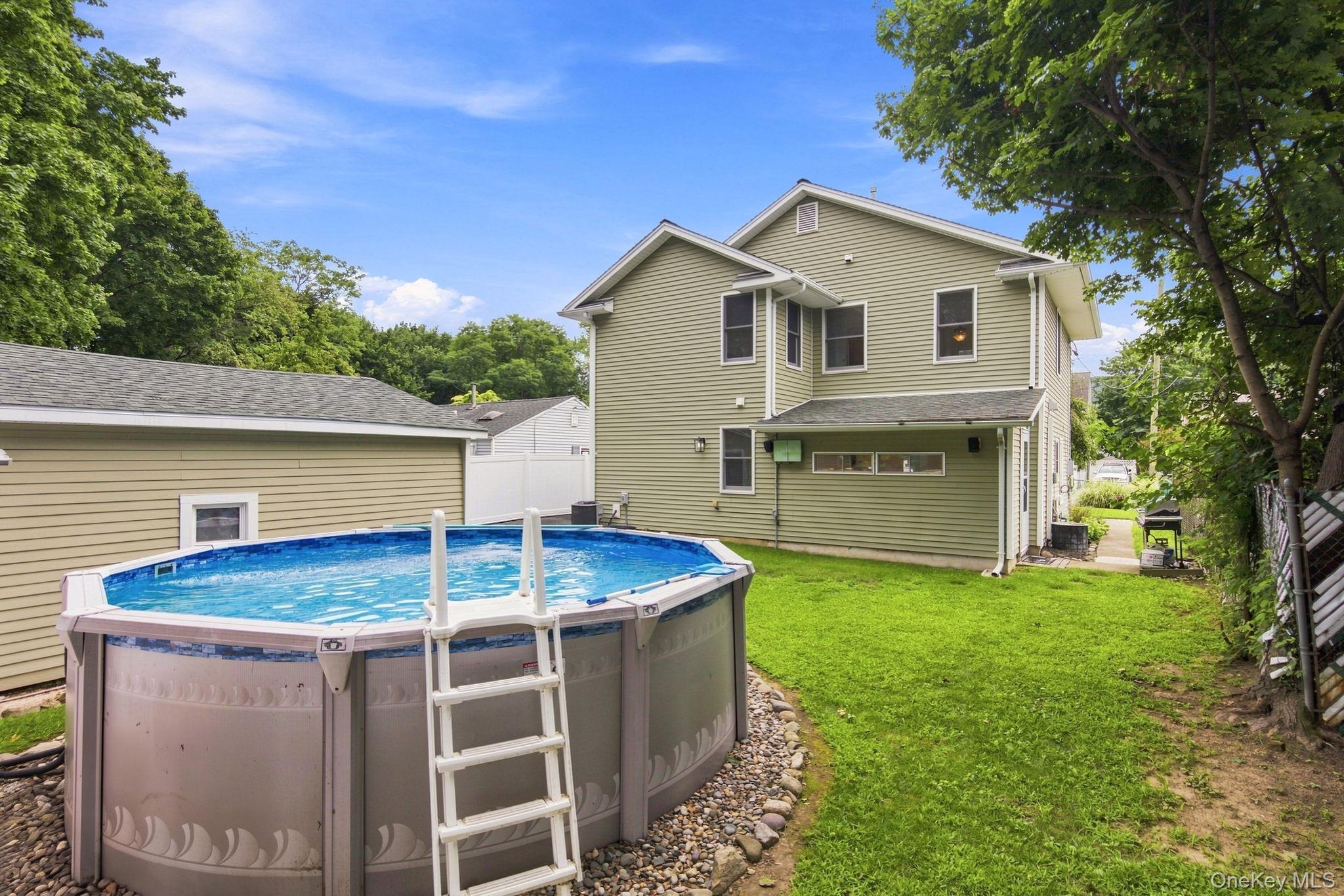 Single Family Kwiecinski Street Rockland County, NY 10993, MLS-1040550-26