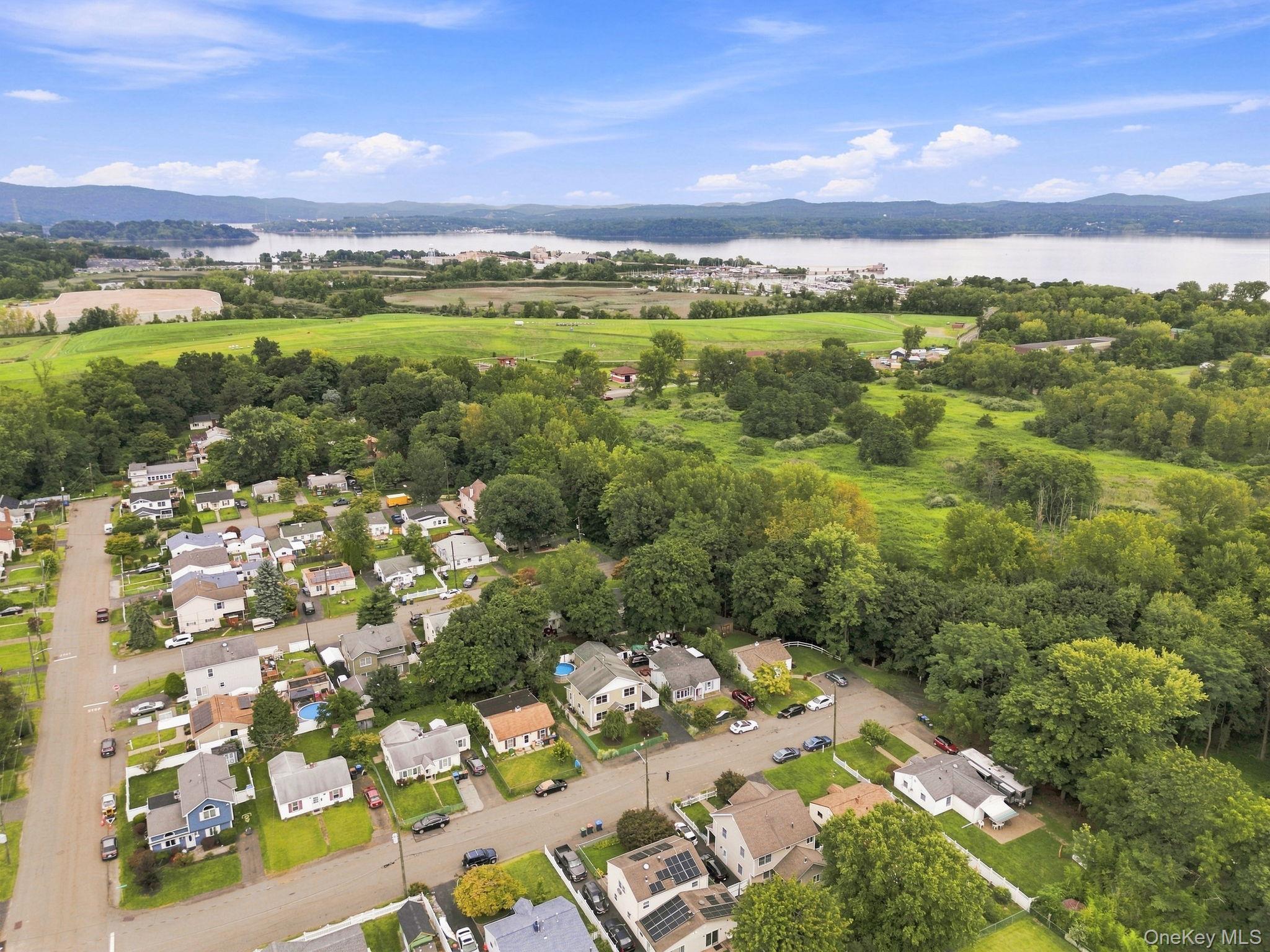 Single Family Kwiecinski Street Rockland County, NY 10993, MLS-1040550-3