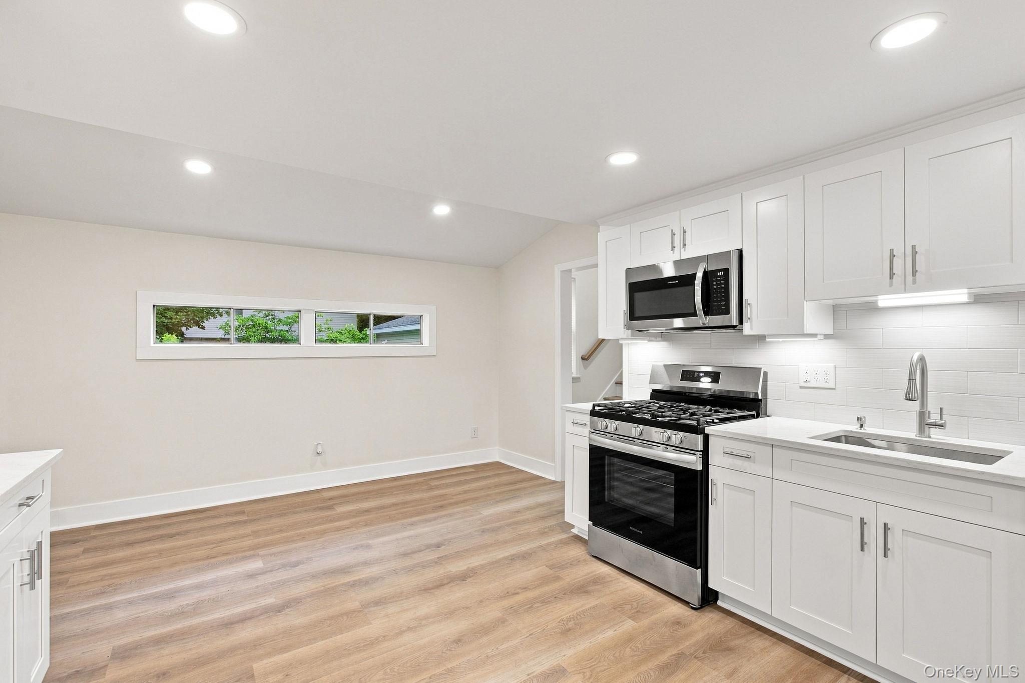 Single Family Kwiecinski Street Rockland County, NY 10993, MLS-1040550-8