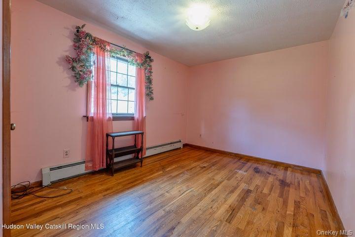 Single Family Leslie Road Orange County, NY 12550, MLS-1040552-35