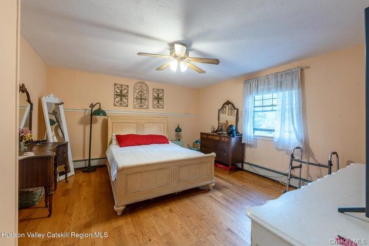 Single Family Leslie Road Orange County, NY 12550, MLS-1040552-37