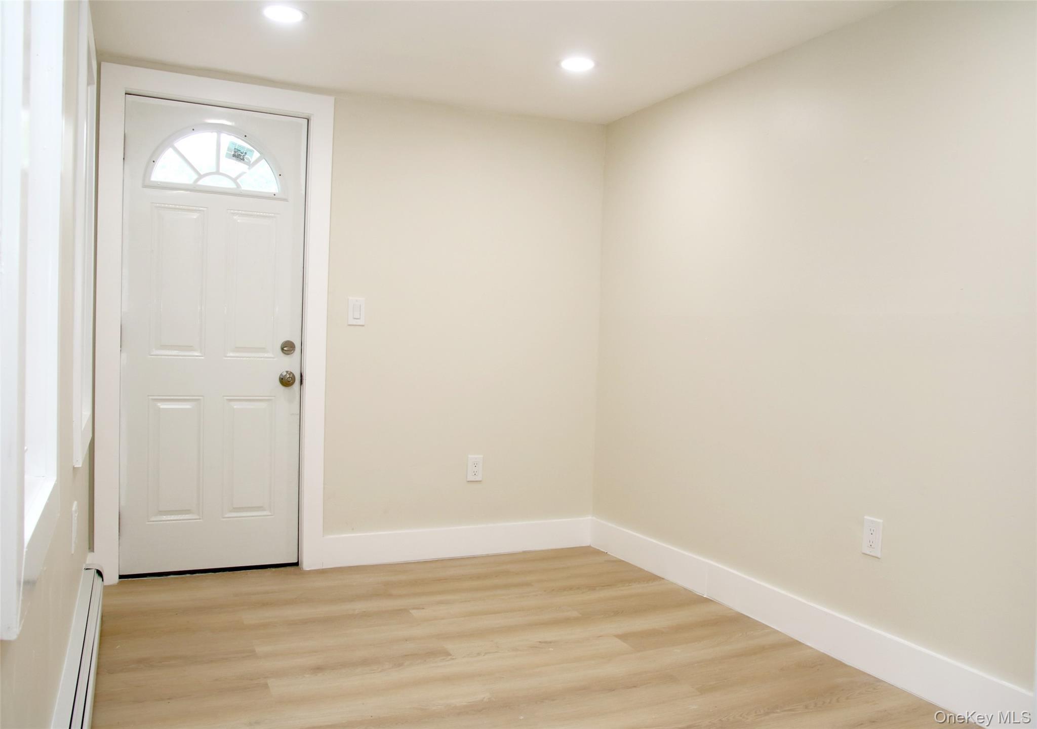 Single Family 118th Avenue Queens, NY 11434, MLS-1040555-10