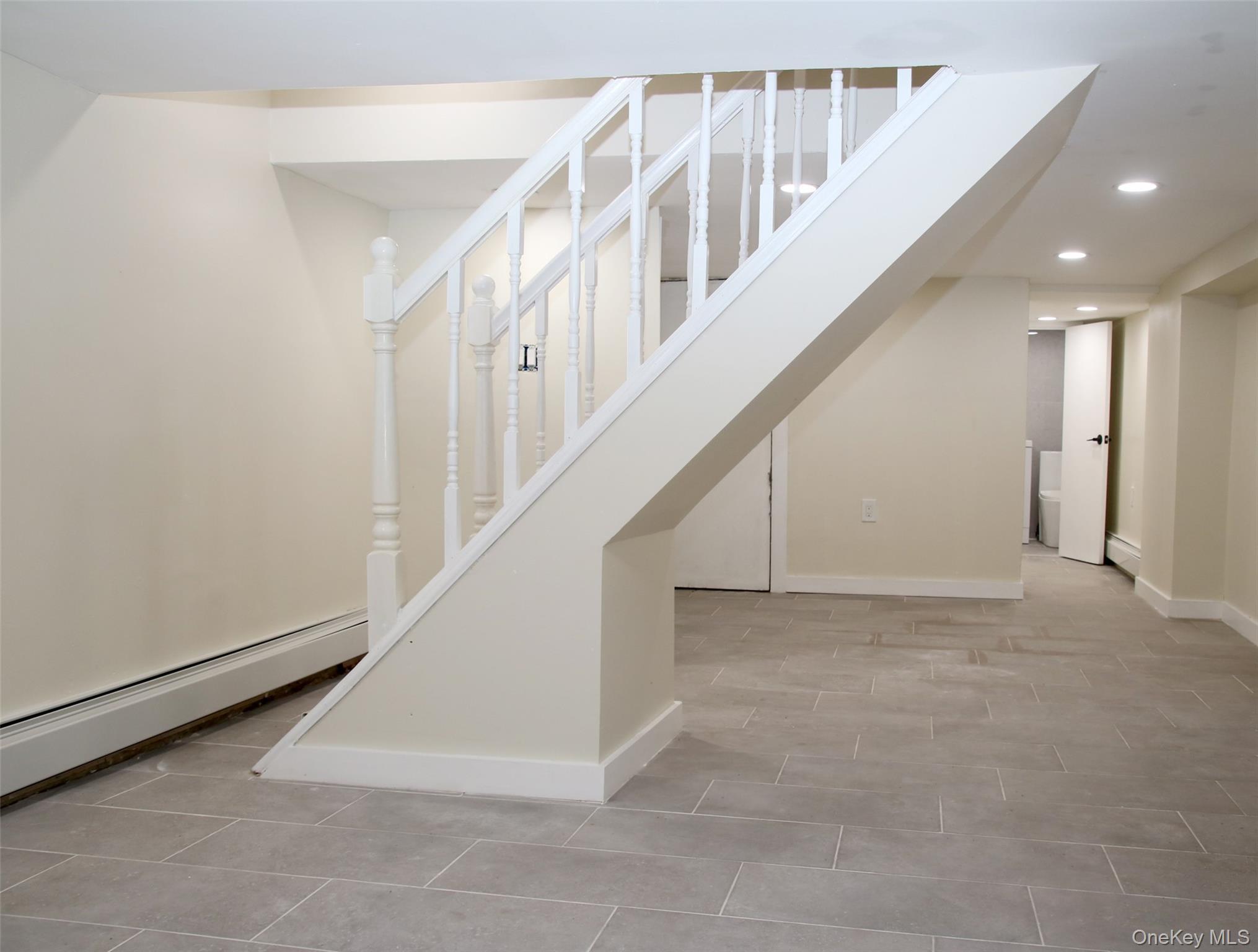 Single Family 118th Avenue Queens, NY 11434, MLS-1040555-15