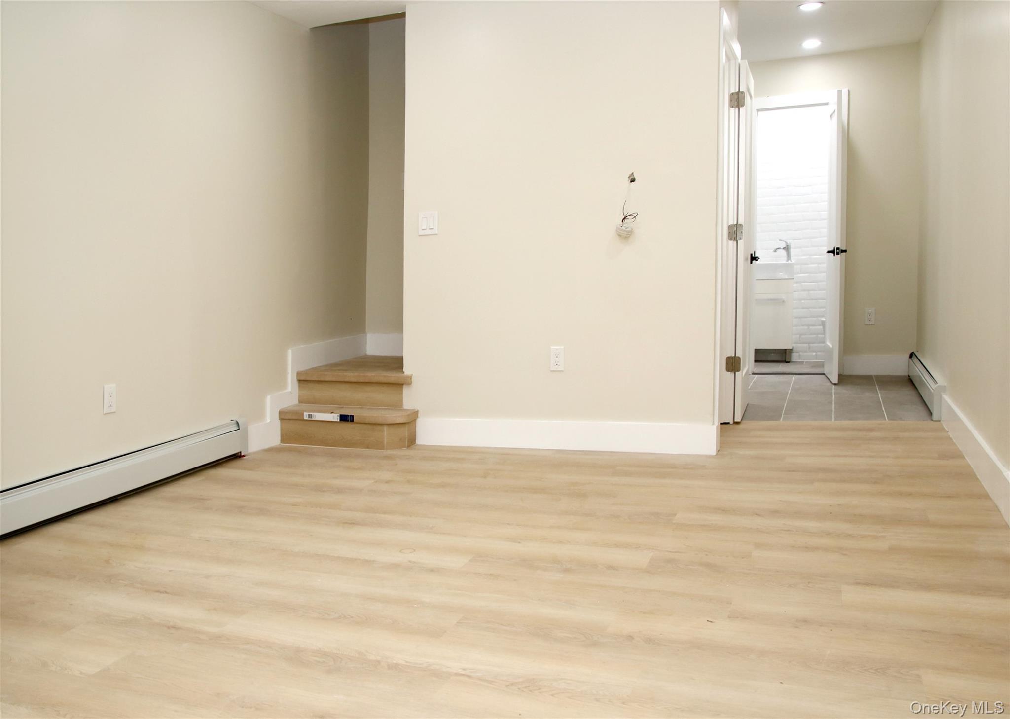 Single Family 118th Avenue Queens, NY 11434, MLS-1040555-7