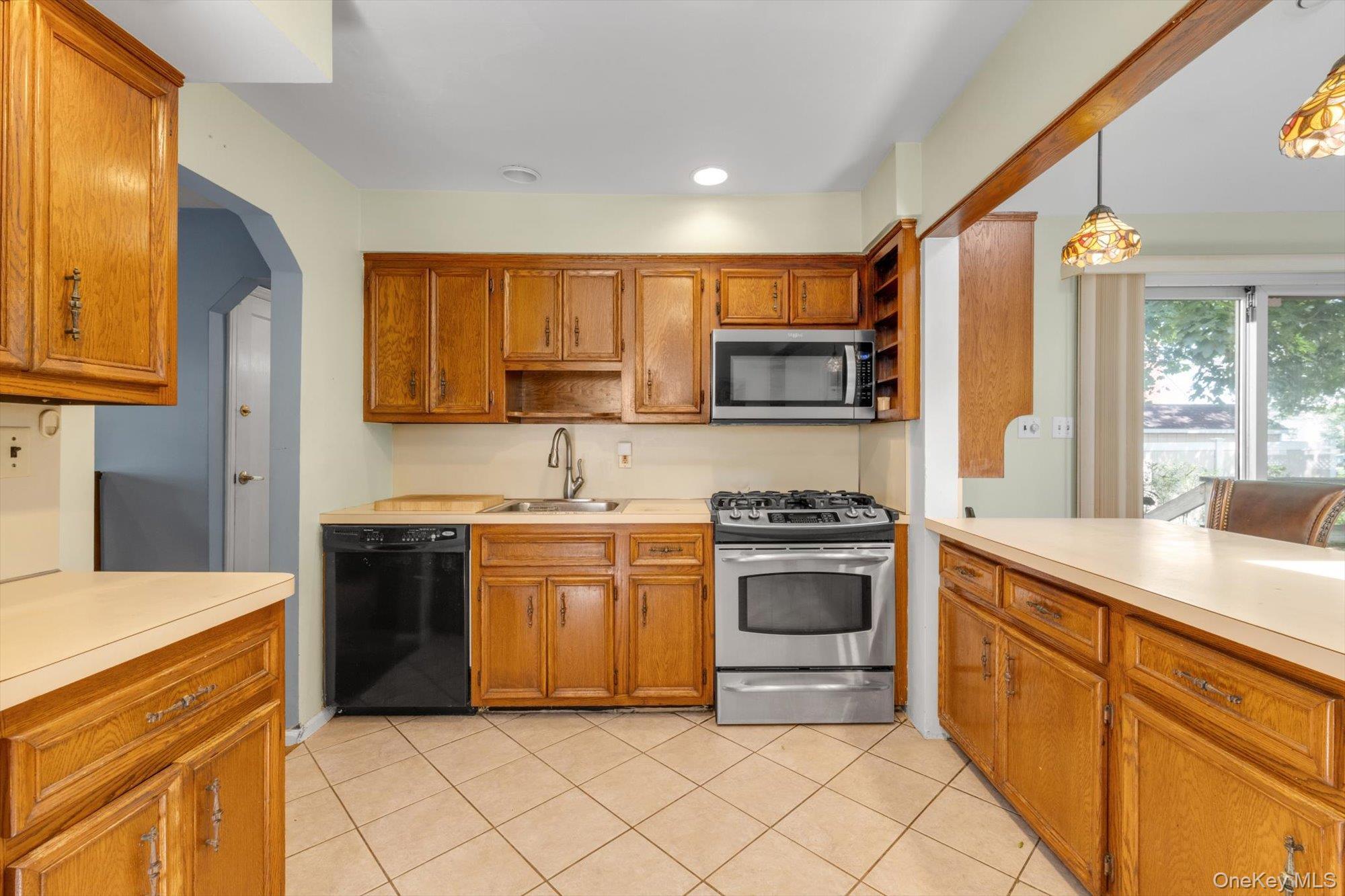 Single Family 262nd Street Queens, NY 11004, MLS-1040559-7