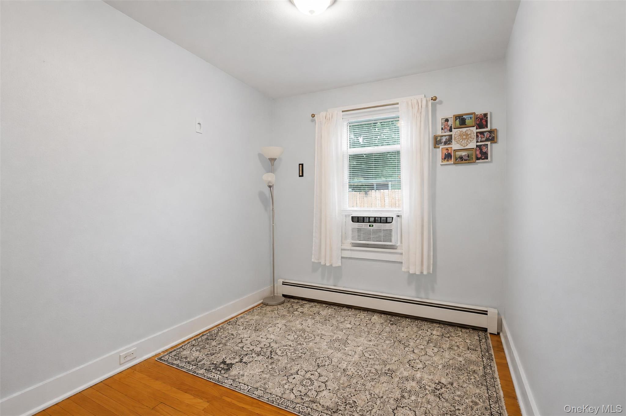 Single Family Round Lake Avenue Orange County, NY 10950, MLS-1040560-14