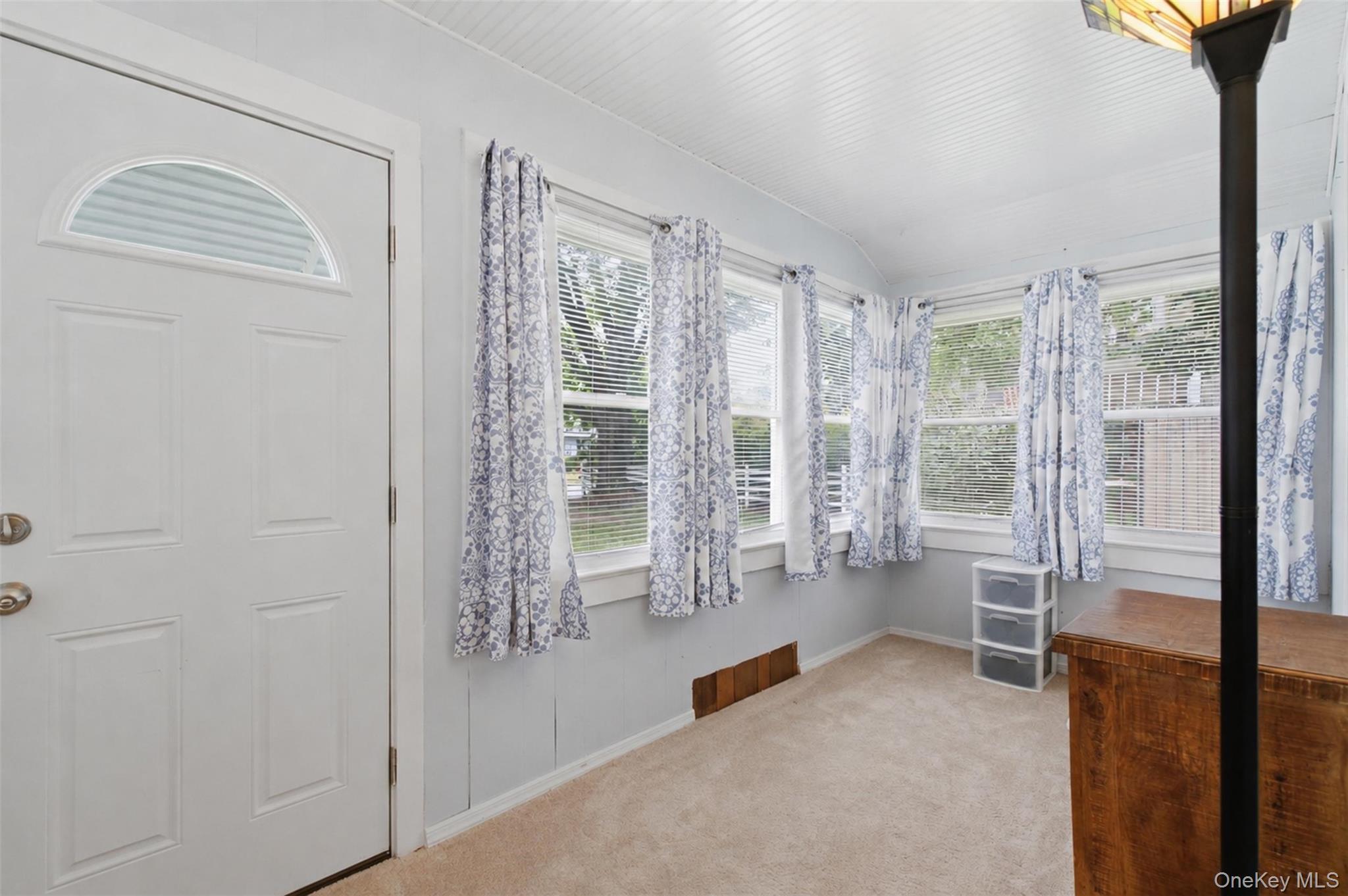 Single Family Round Lake Avenue Orange County, NY 10950, MLS-1040560-16
