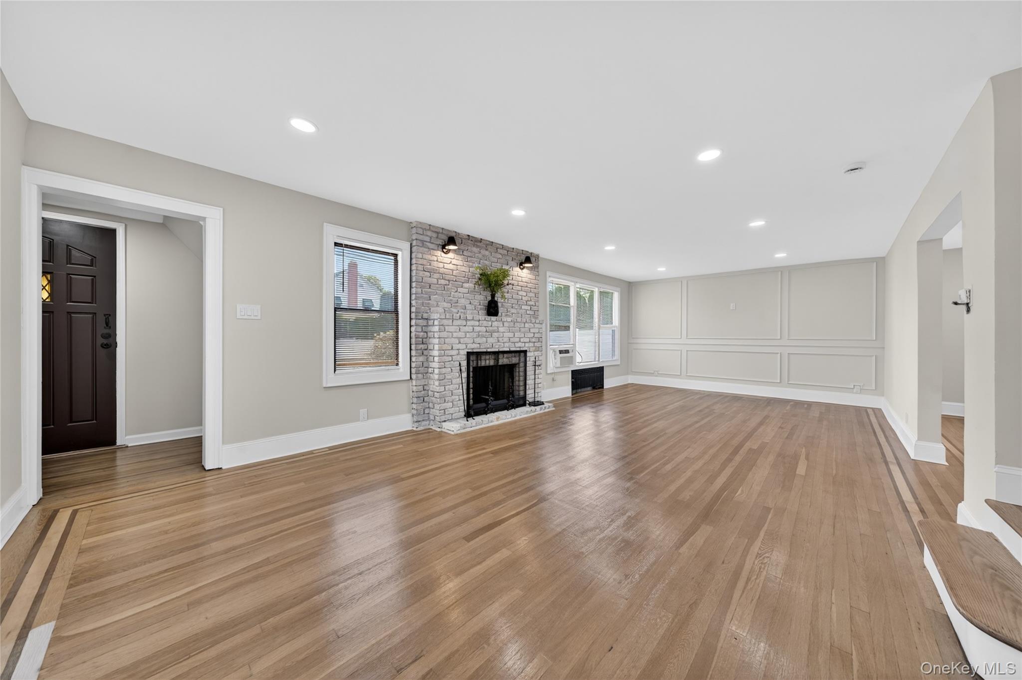 Single Family Argyle Road  Nassau County, NY 11552, MLS-1040581-3