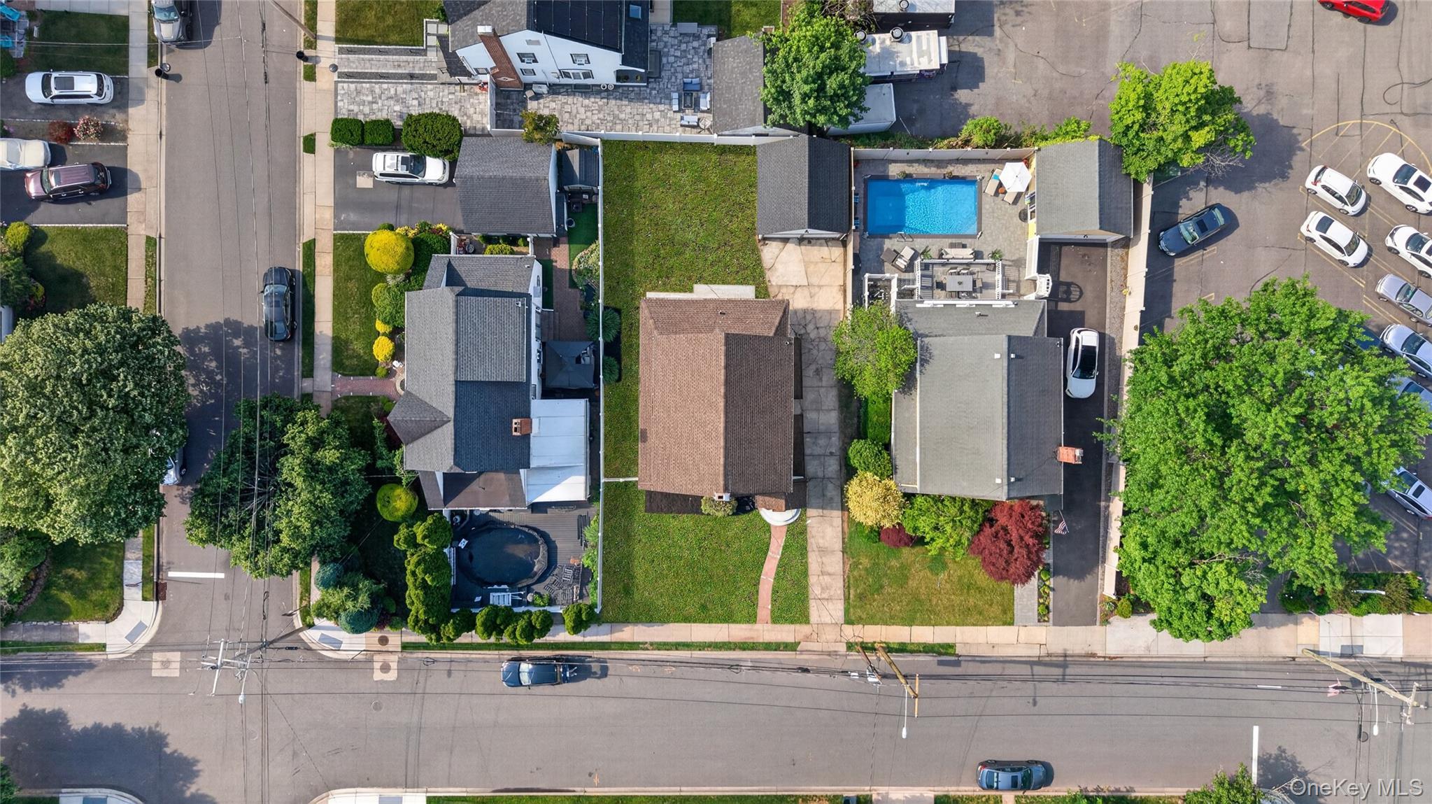 Single Family Argyle Road  Nassau County, NY 11552, MLS-1040581-33
