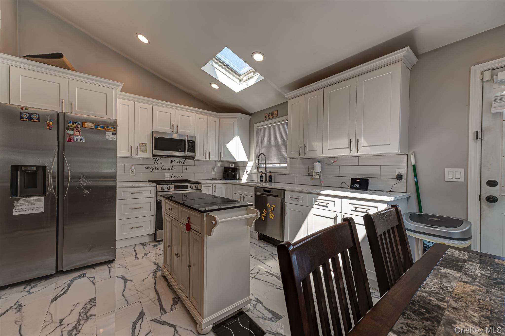 Single Family Ontario Street Suffolk County, NY 11779, MLS-1040582-11