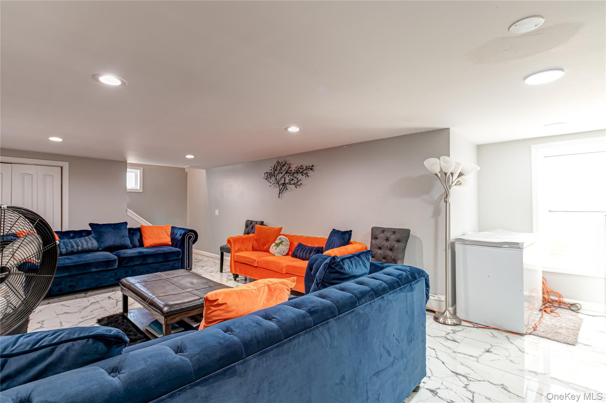 Single Family Ontario Street Suffolk County, NY 11779, MLS-1040582-18