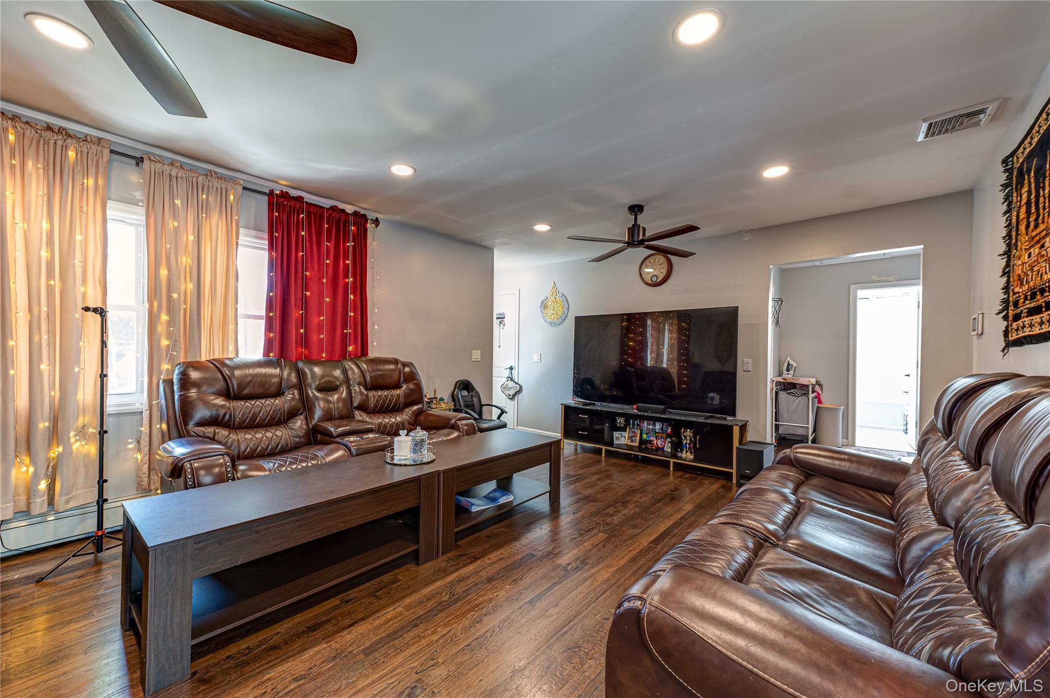 Single Family Ontario Street Suffolk County, NY 11779, MLS-1040582-5