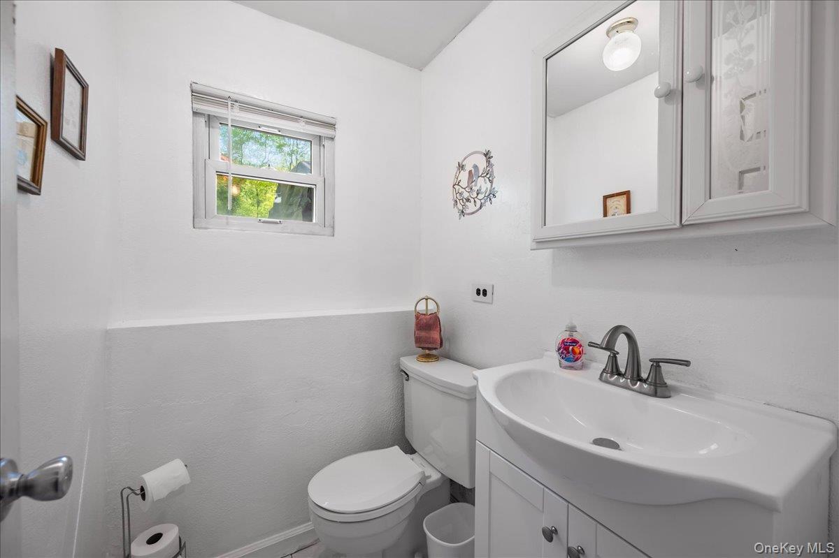 Single Family Lockwood Road Westchester County, NY 10567, MLS-1040599-21