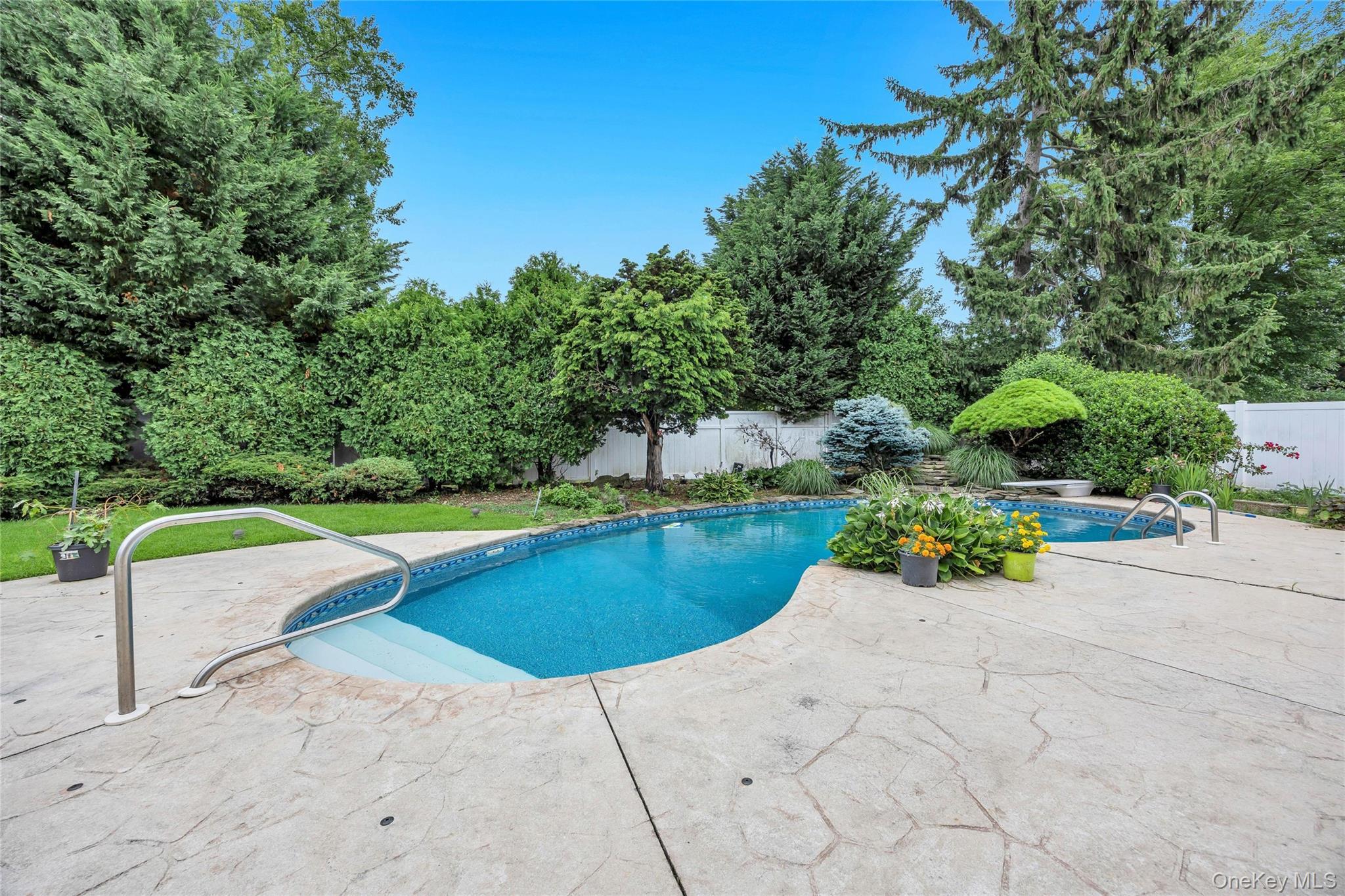Single Family Village Drive Nassau County, NY 11753, MLS-1040601-35