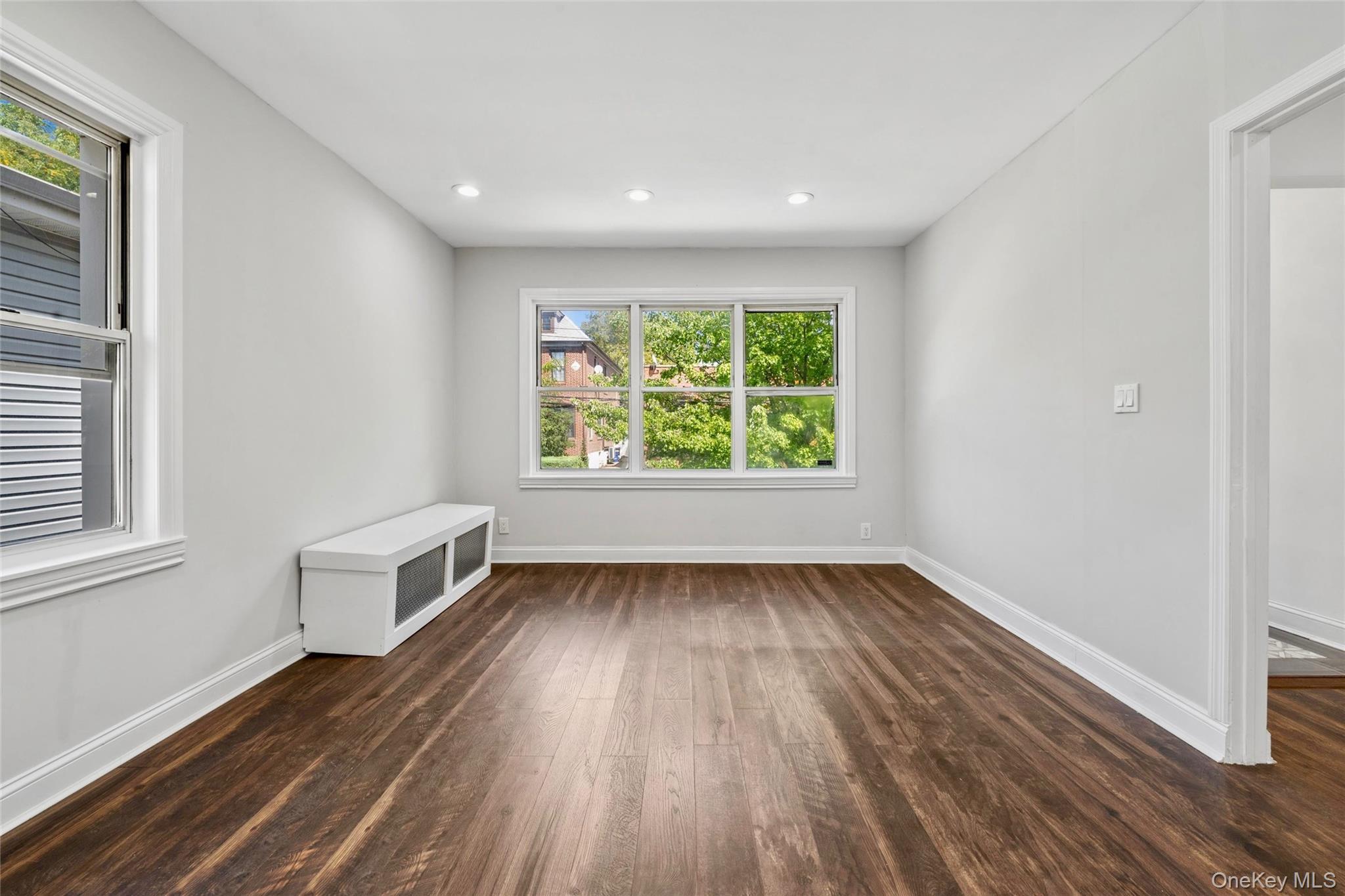 Single Family Paulding Avenue Bronx, NY 10462, MLS-1040604-15