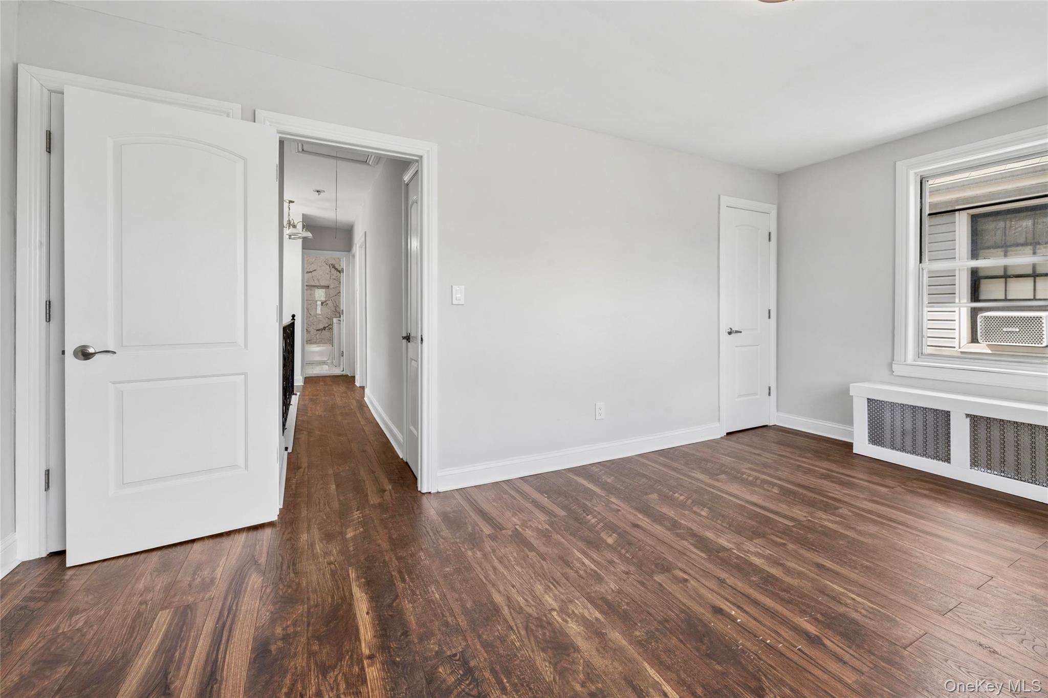 Single Family Paulding Avenue Bronx, NY 10462, MLS-1040604-23