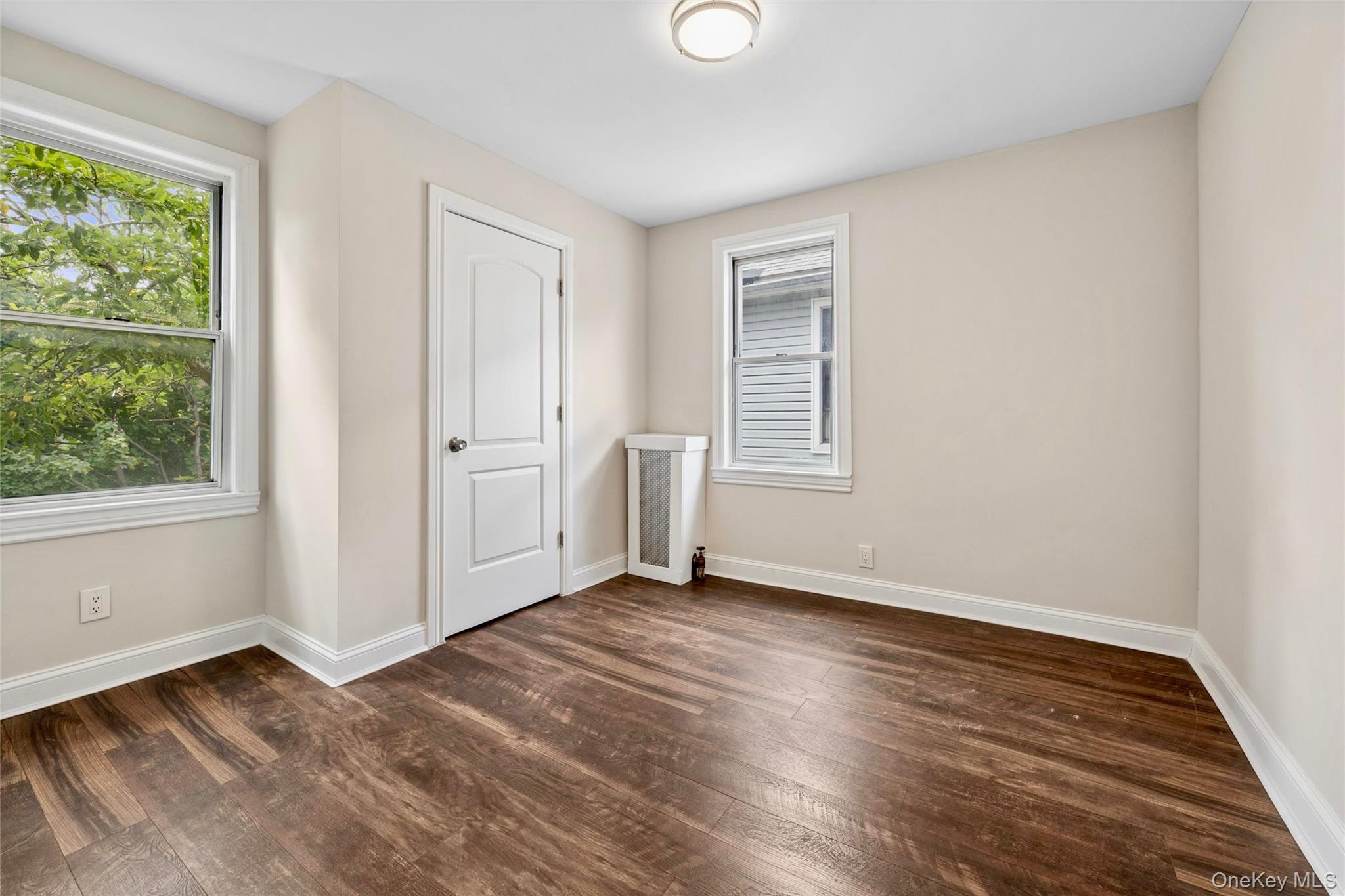Single Family Paulding Avenue Bronx, NY 10462, MLS-1040604-24