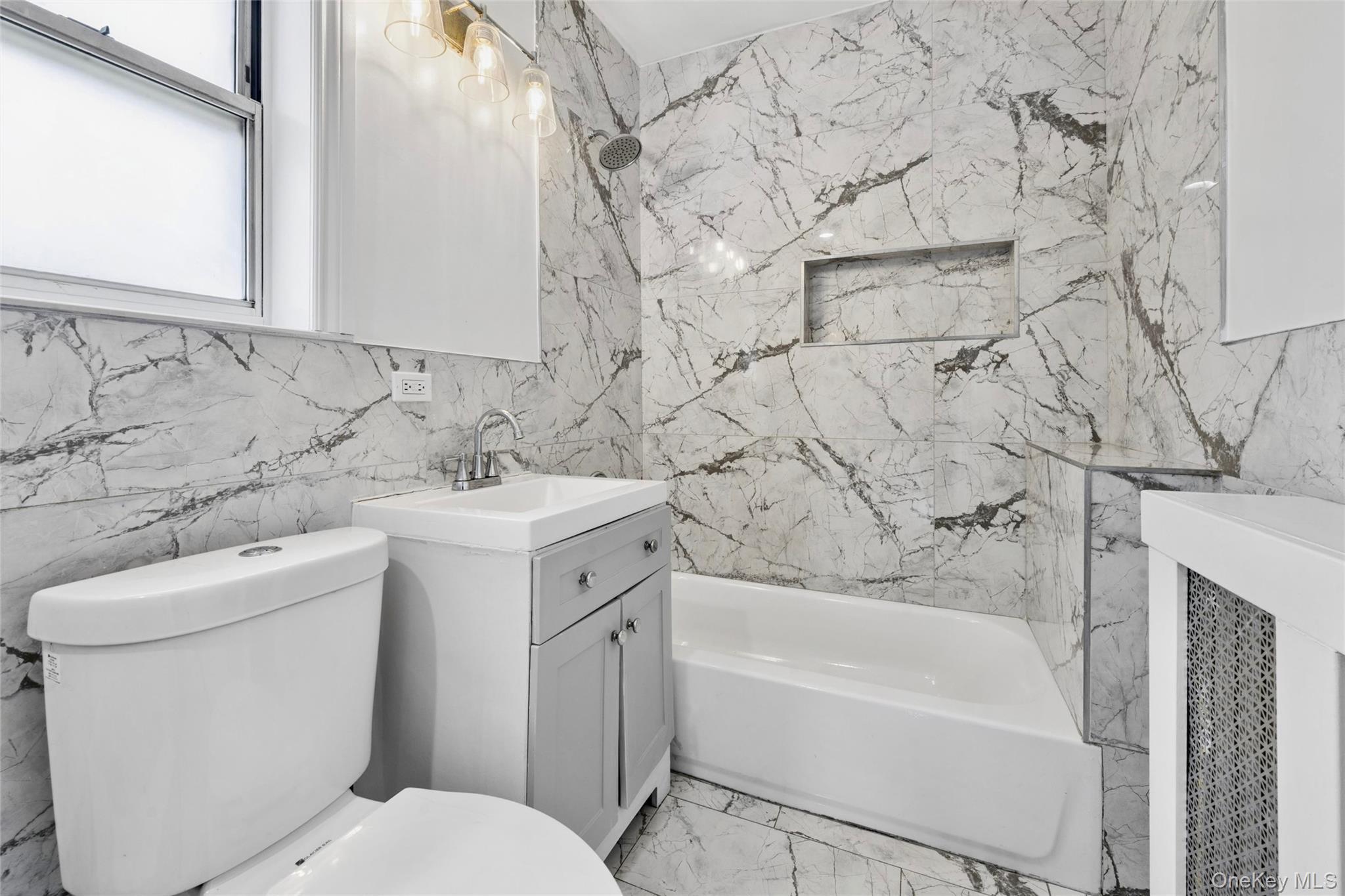 Single Family Paulding Avenue Bronx, NY 10462, MLS-1040604-27