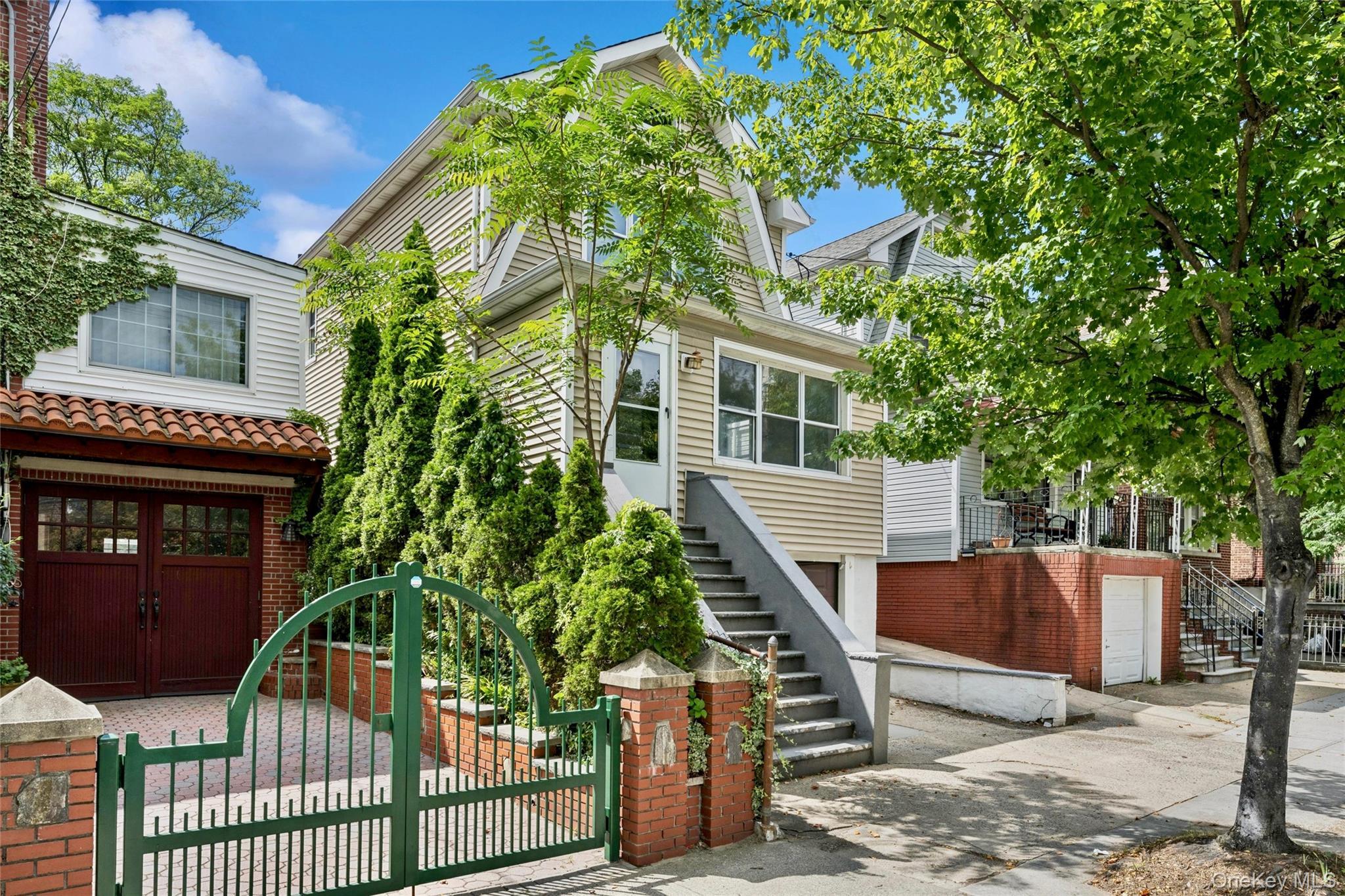 Single Family Paulding Avenue Bronx, NY 10462, MLS-1040604-4
