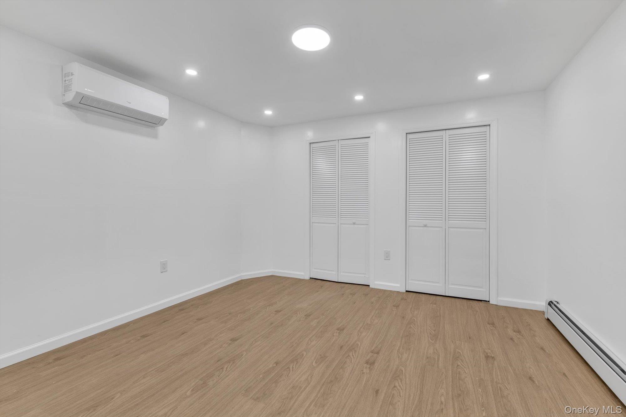 Single Family Avenue J  Brooklyn, NY 11236, MLS-1040609-14