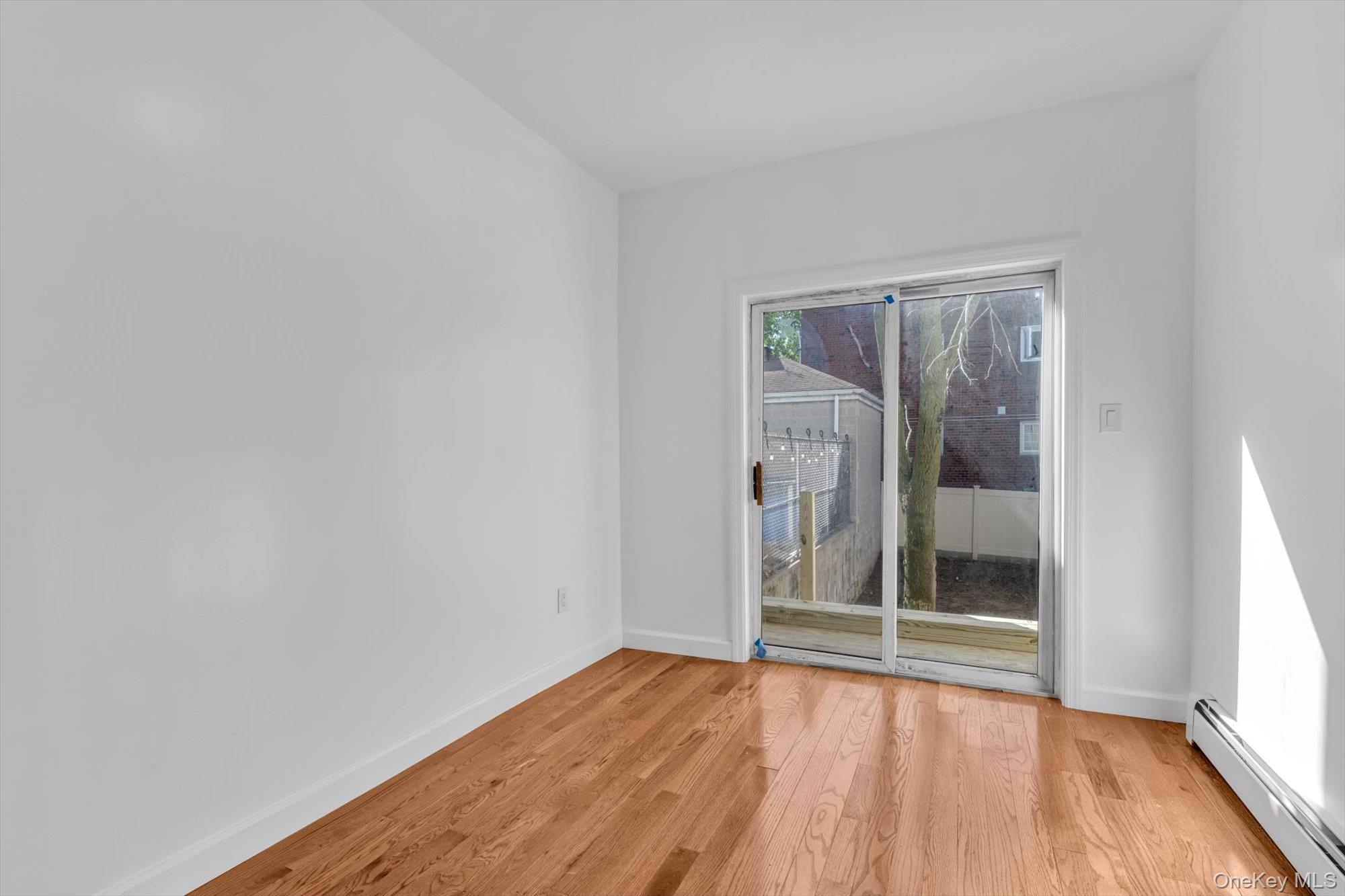 Single Family Avenue J  Brooklyn, NY 11236, MLS-1040609-5