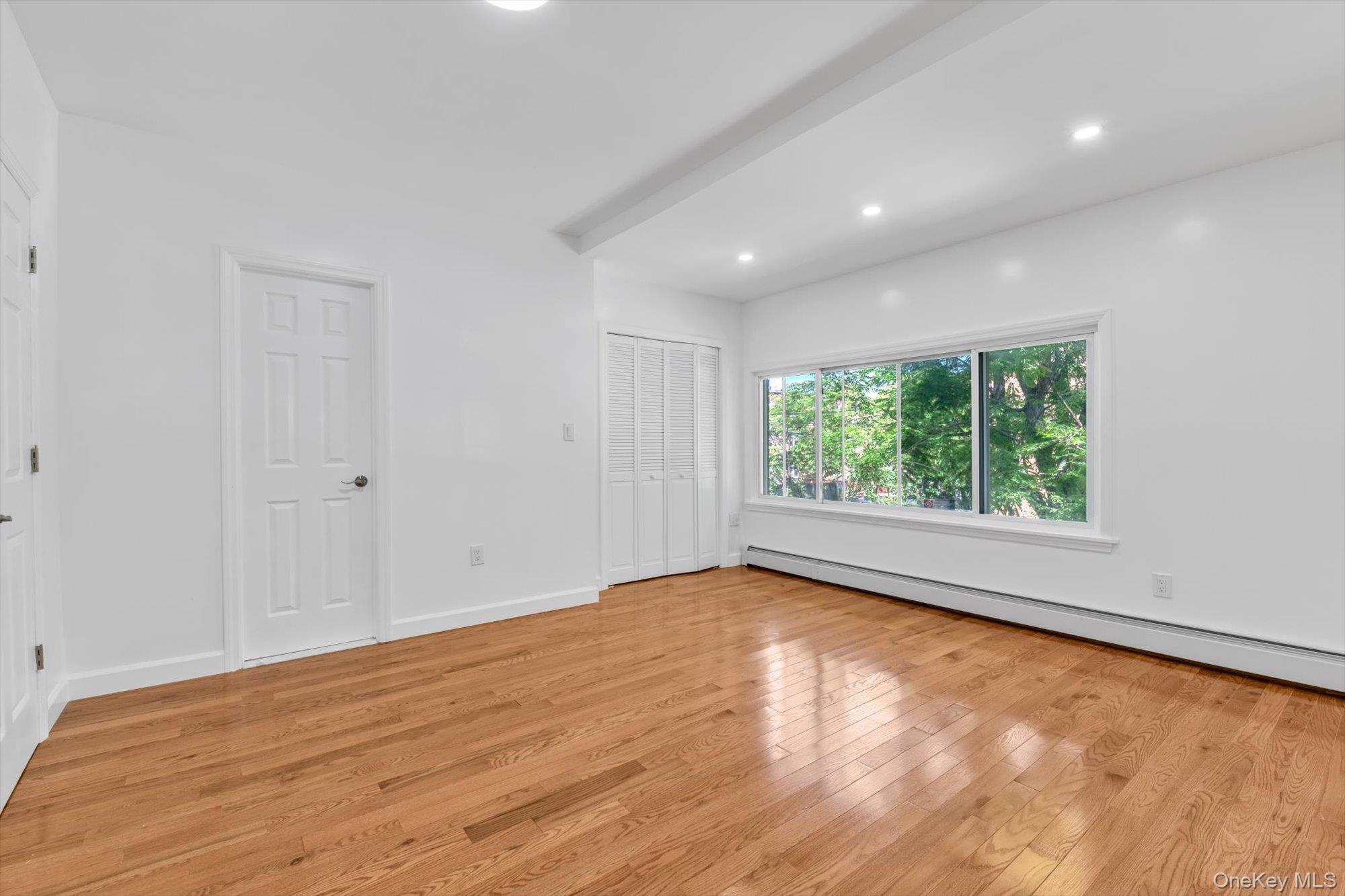 Single Family Avenue J  Brooklyn, NY 11236, MLS-1040609-9