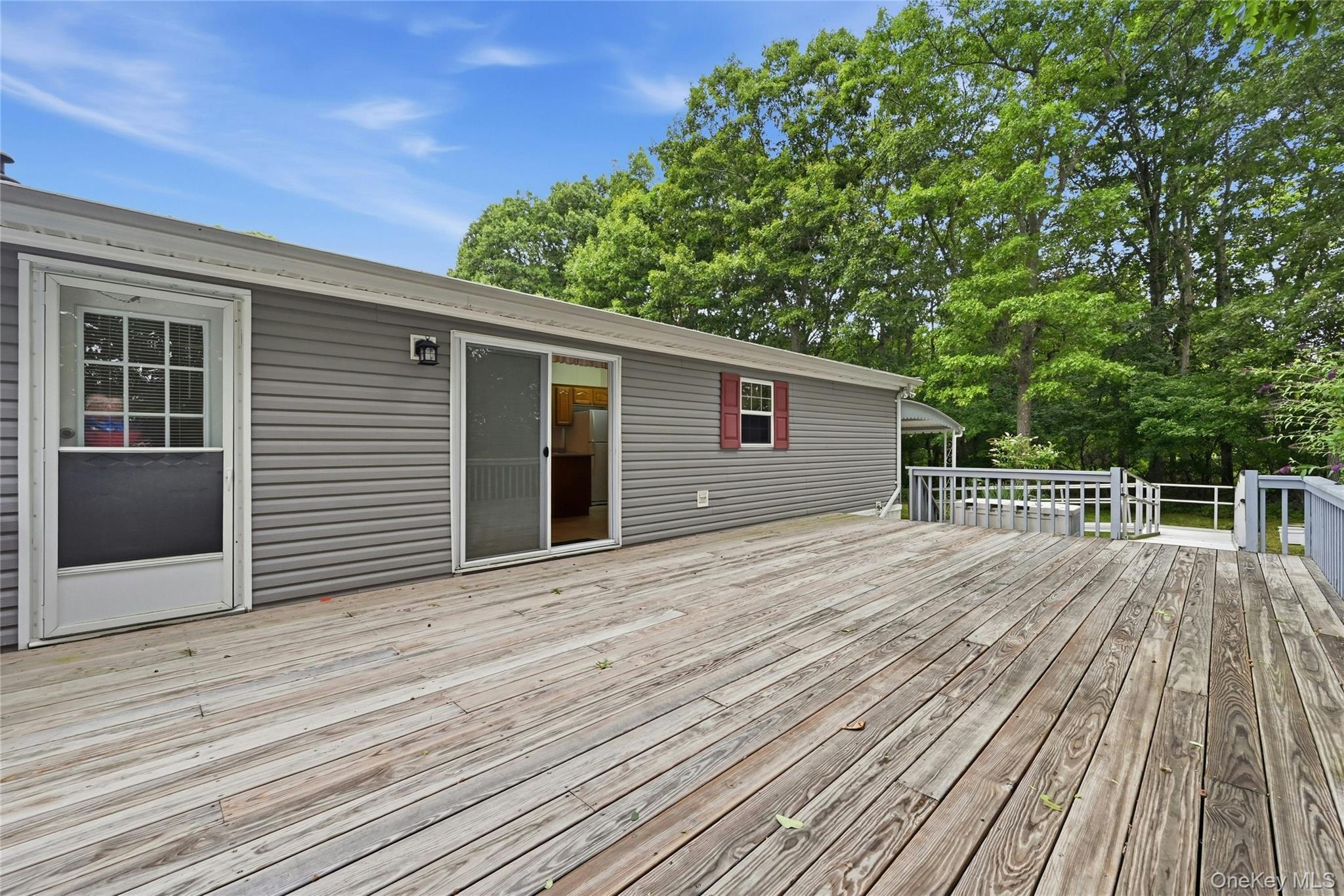 Single Family Fresh Pond Avenue  Suffolk County, NY 11933, MLS-1040616-25