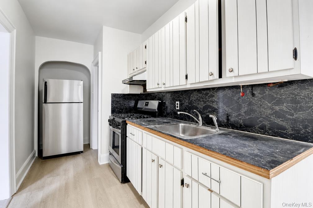 Single Family 66th Avenue  Queens, NY 11374, MLS-1040618-14