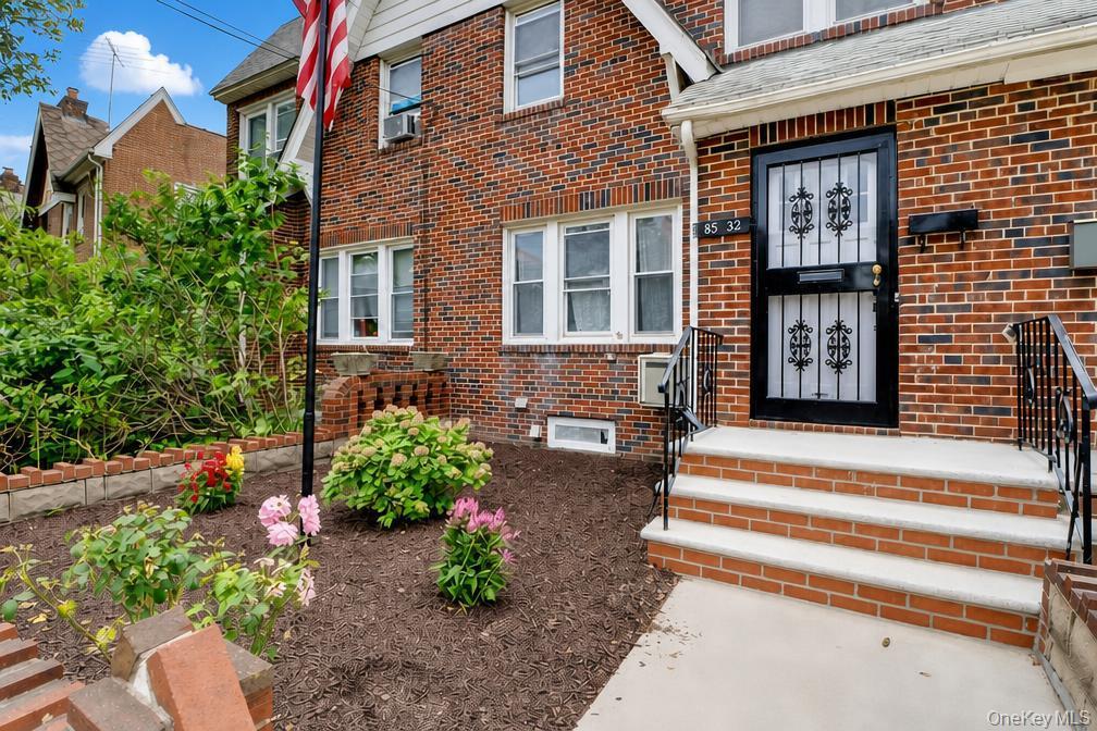 Single Family 66th Avenue  Queens, NY 11374, MLS-1040618-3