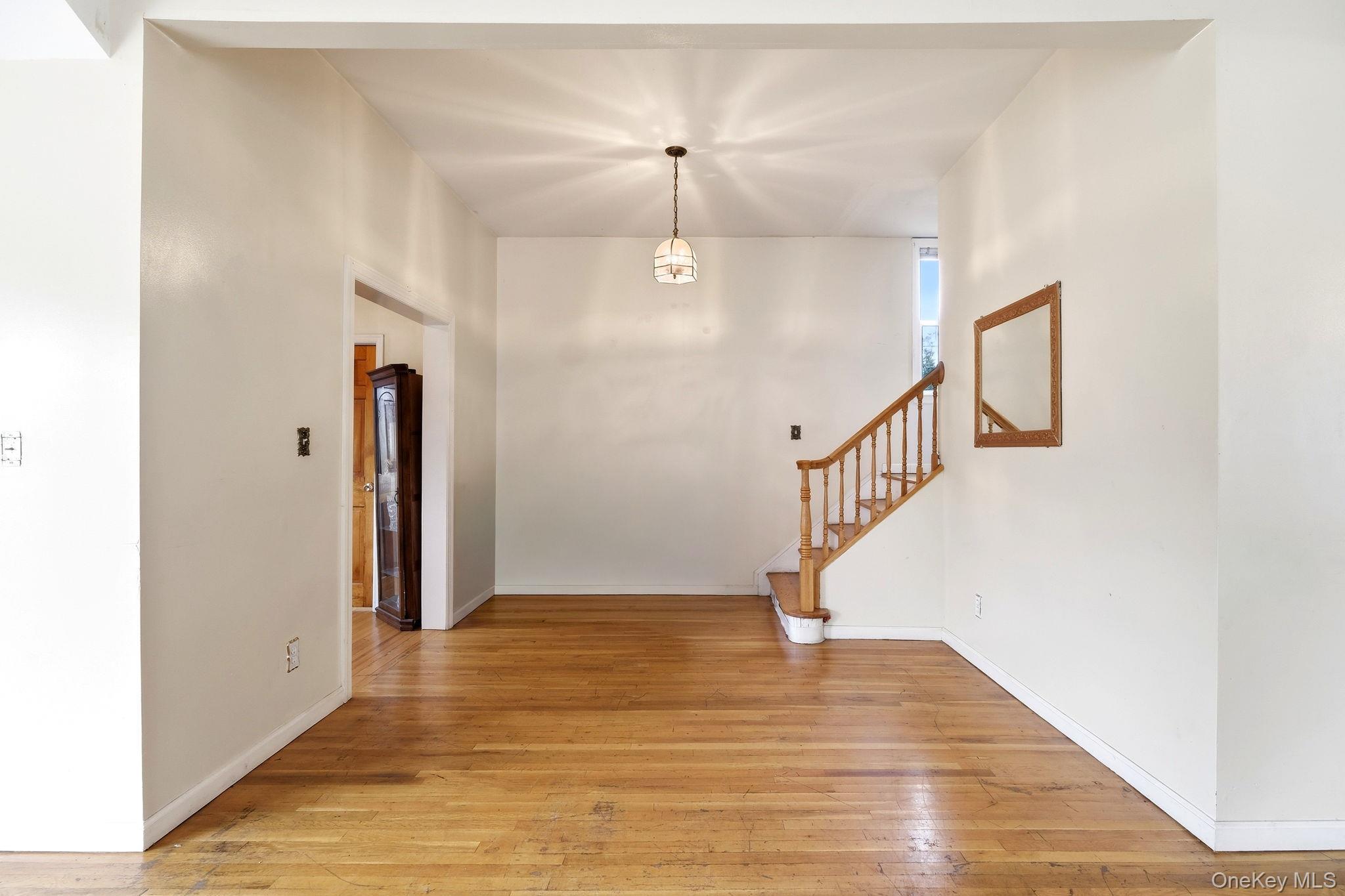 Single Family N Corona Avenue  Nassau County, NY 11580, MLS-1040624-10