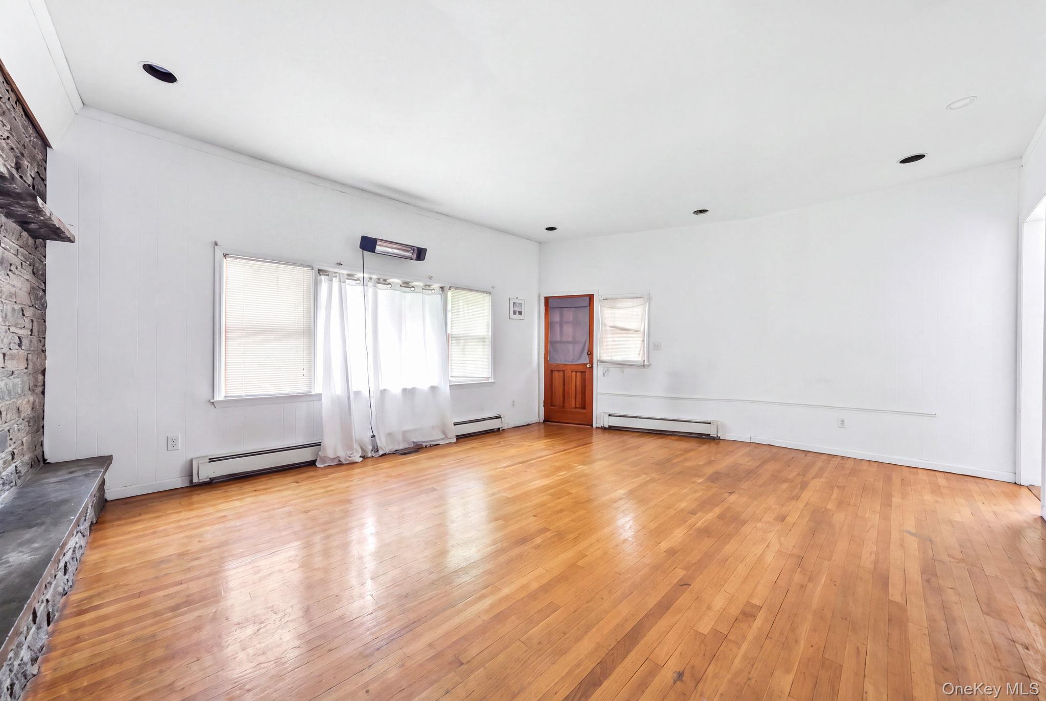 Single Family N Corona Avenue  Nassau County, NY 11580, MLS-1040624-23