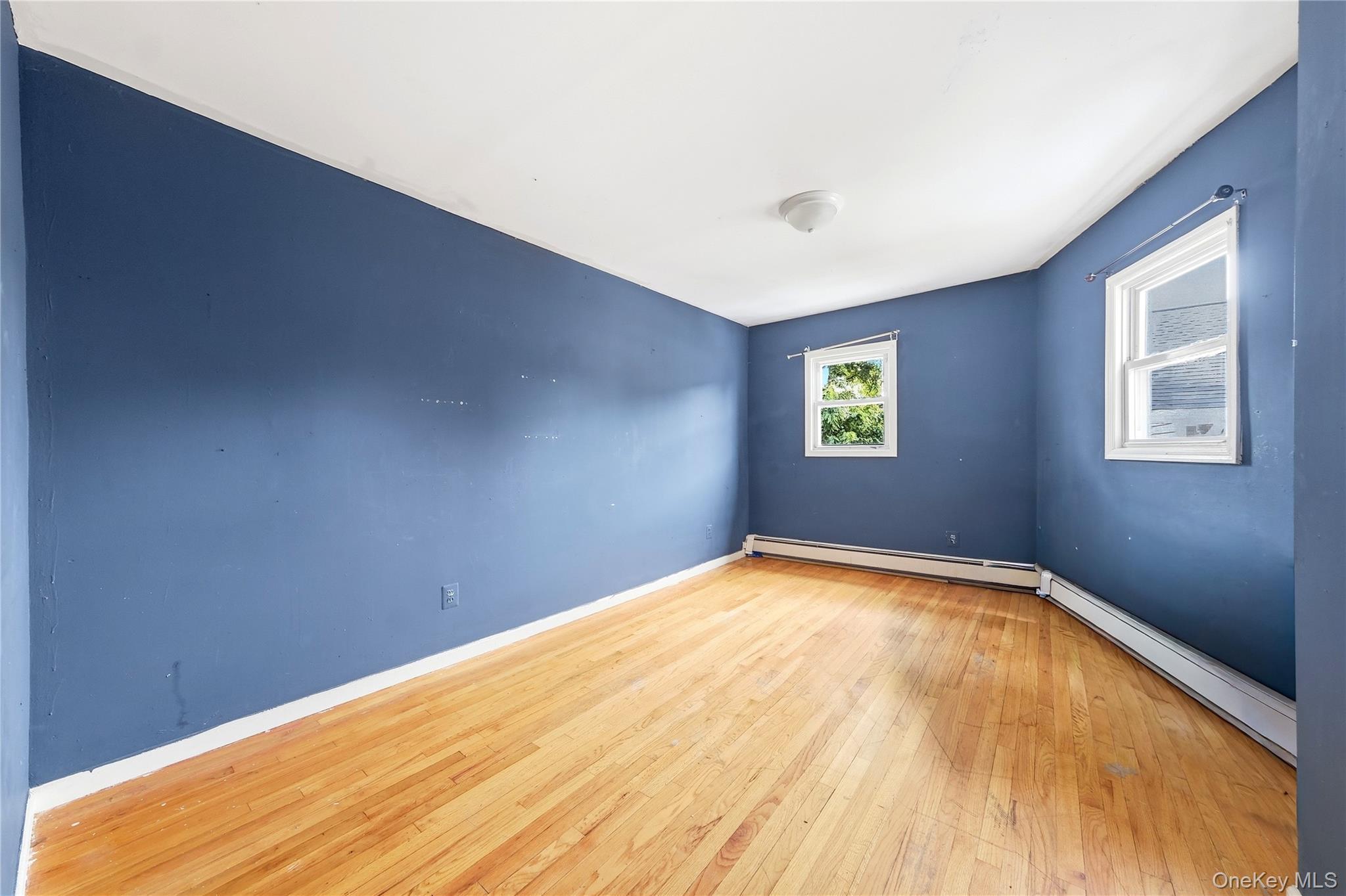 Single Family N Corona Avenue  Nassau County, NY 11580, MLS-1040624-29
