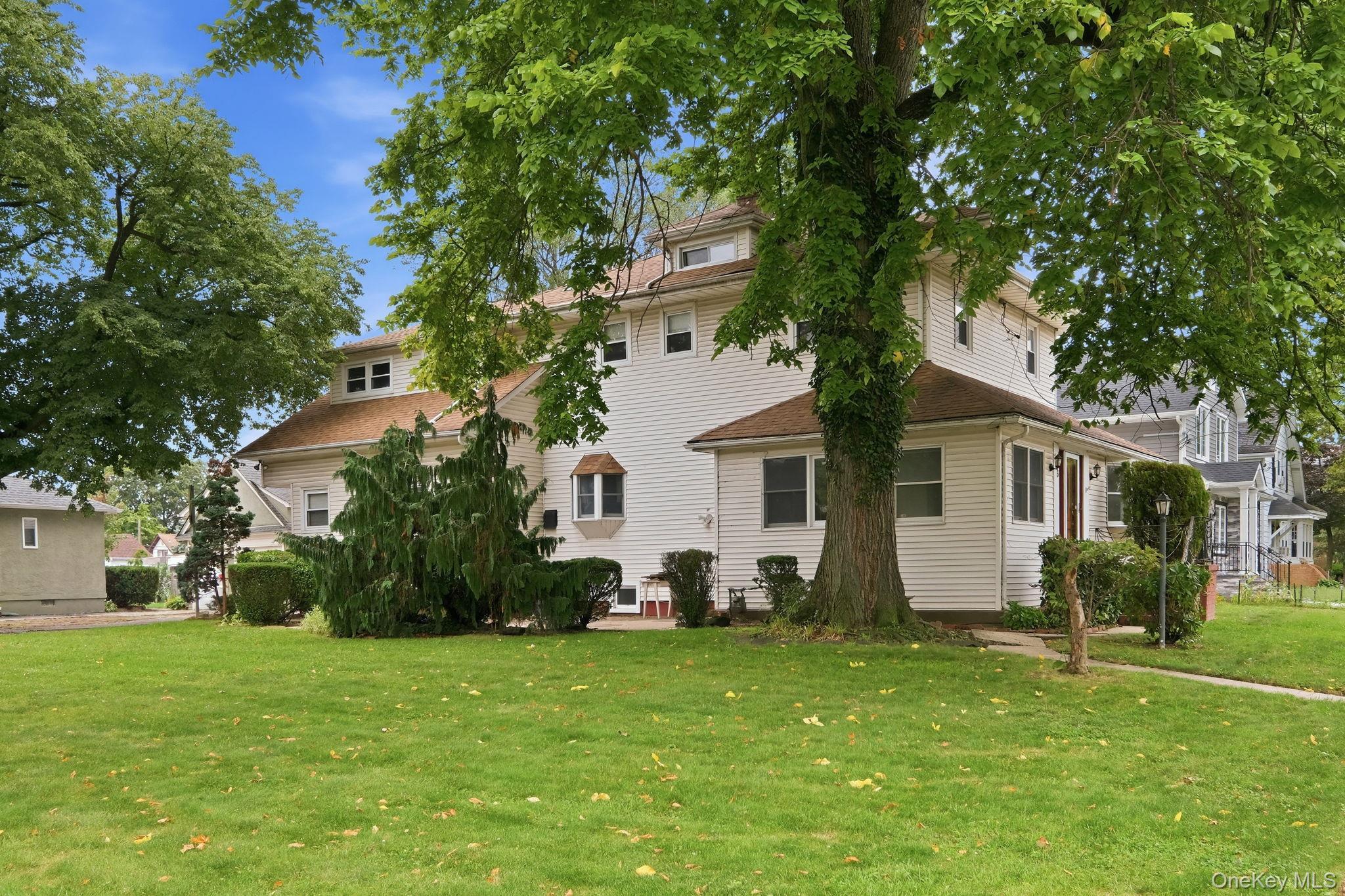 Single Family N Corona Avenue  Nassau County, NY 11580, MLS-1040624-3