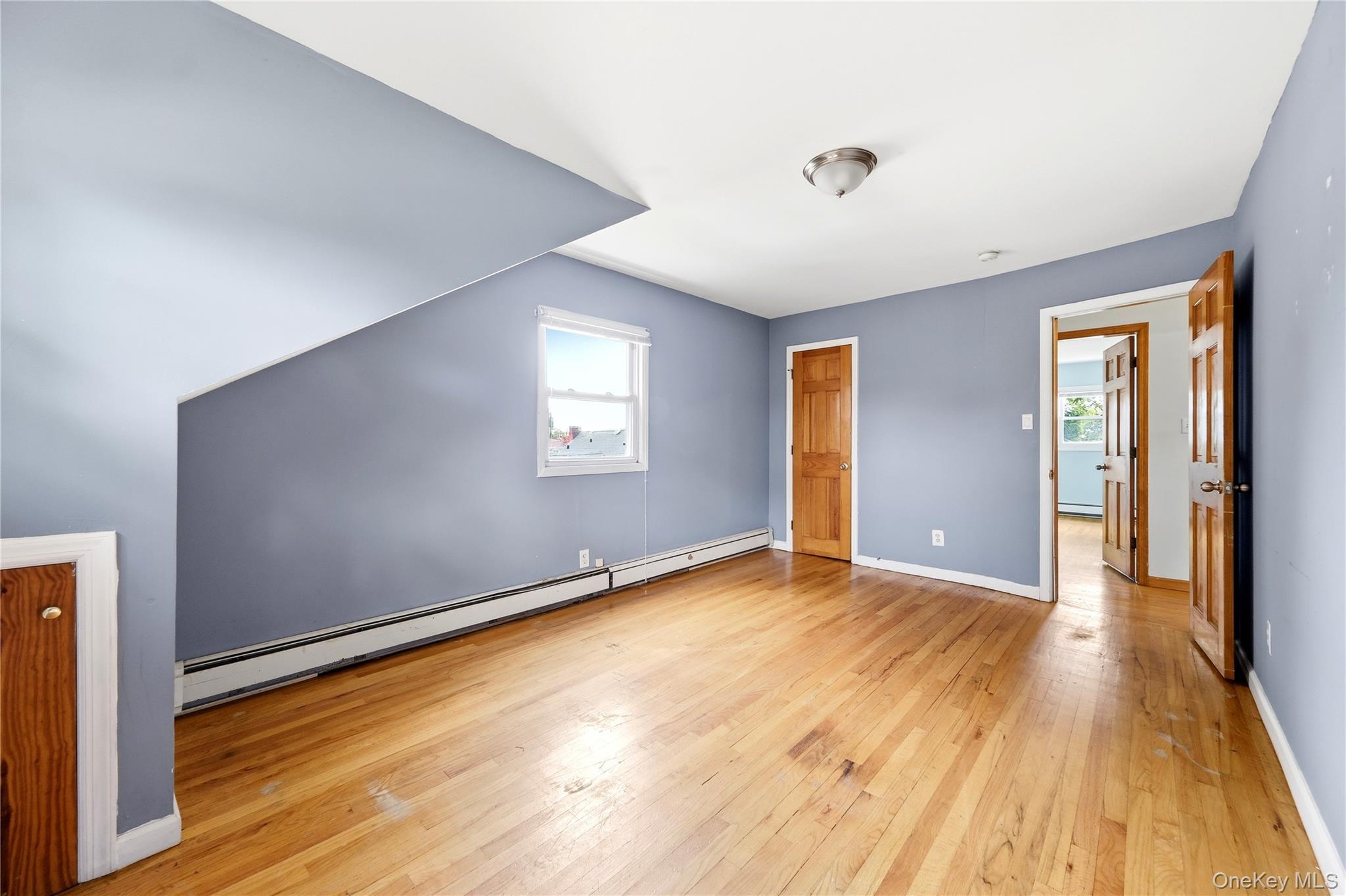 Single Family N Corona Avenue  Nassau County, NY 11580, MLS-1040624-33