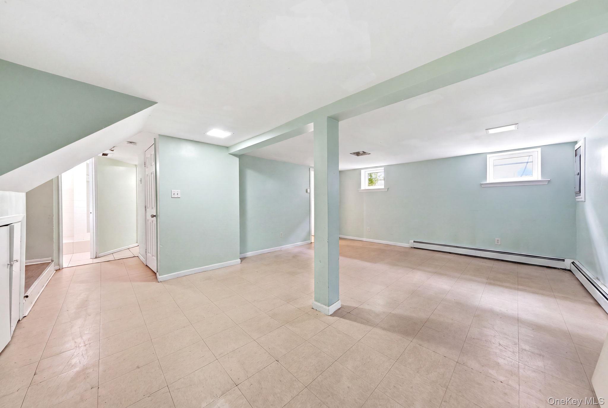 Single Family N Corona Avenue  Nassau County, NY 11580, MLS-1040624-37