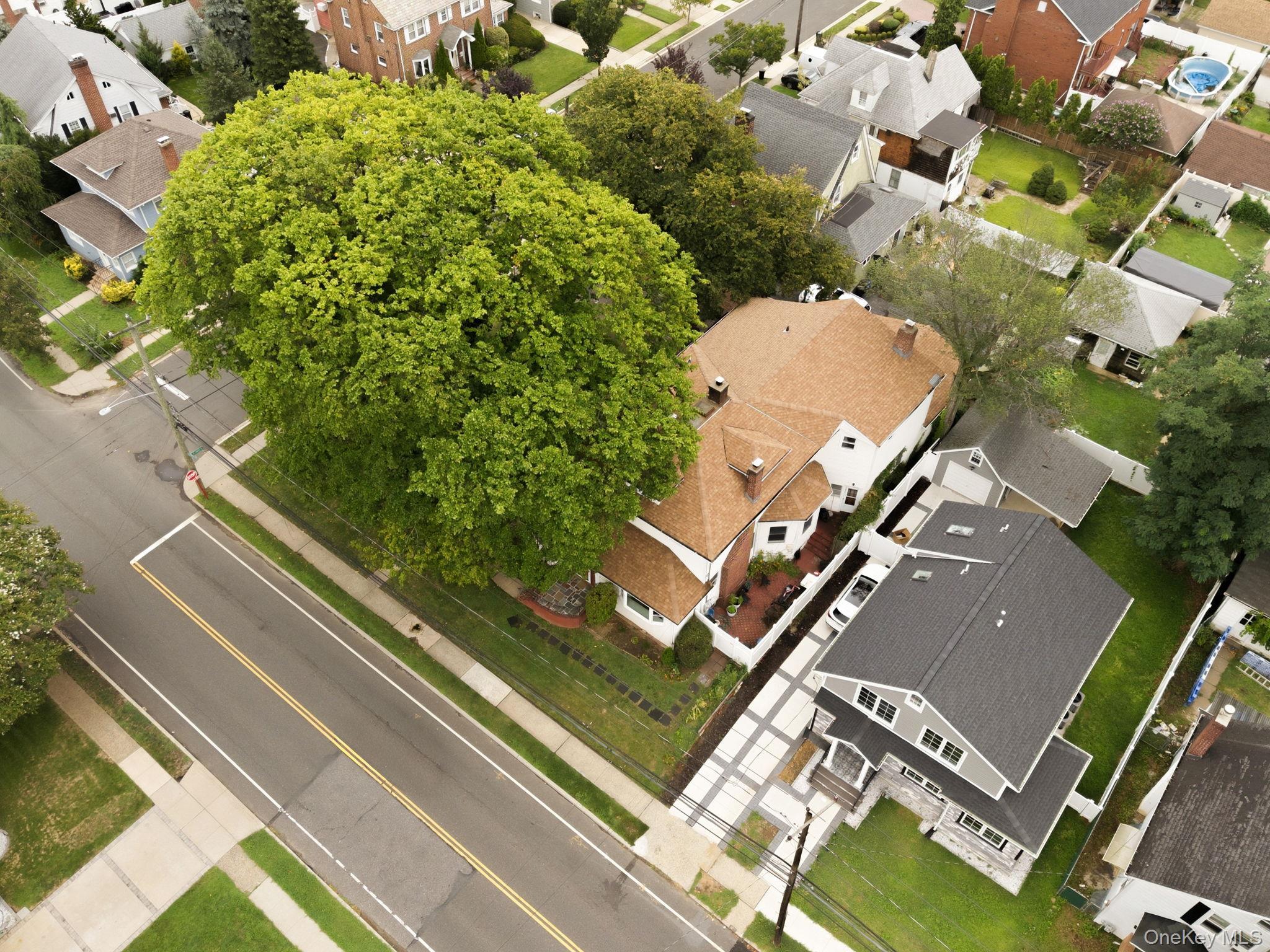 Single Family N Corona Avenue  Nassau County, NY 11580, MLS-1040624-45
