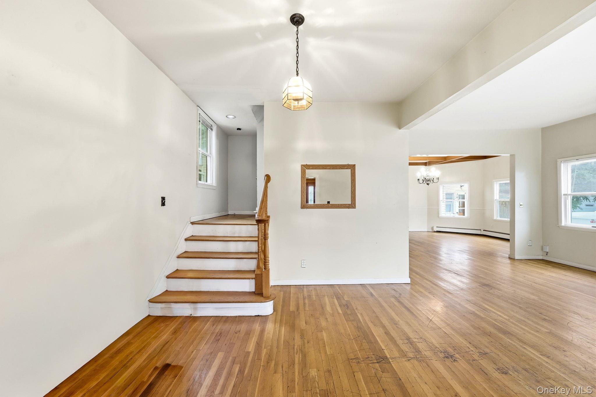 Single Family N Corona Avenue  Nassau County, NY 11580, MLS-1040624-8