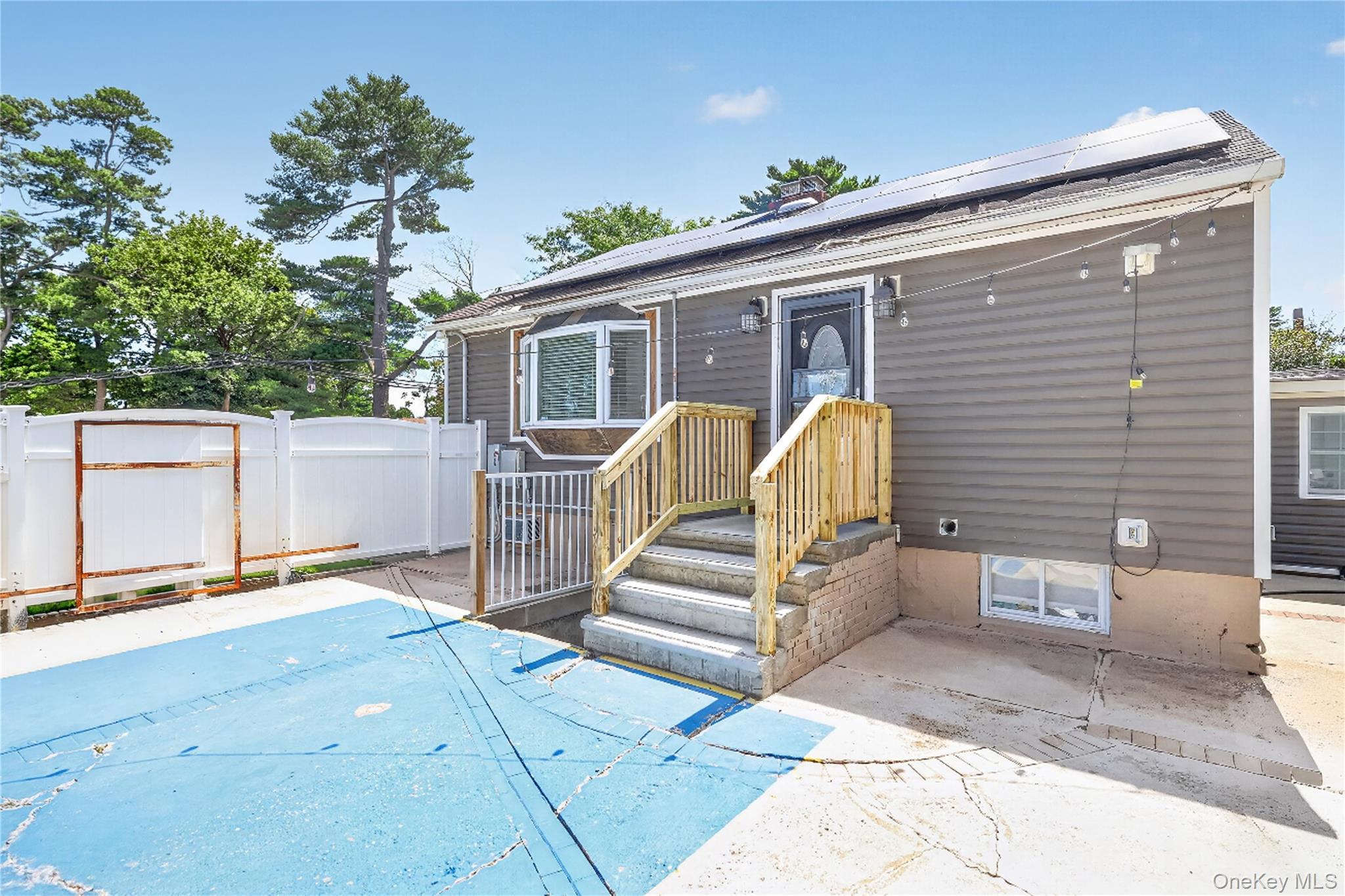 Single Family Washington Avenue Suffolk County, NY 11717, MLS-1040640-20