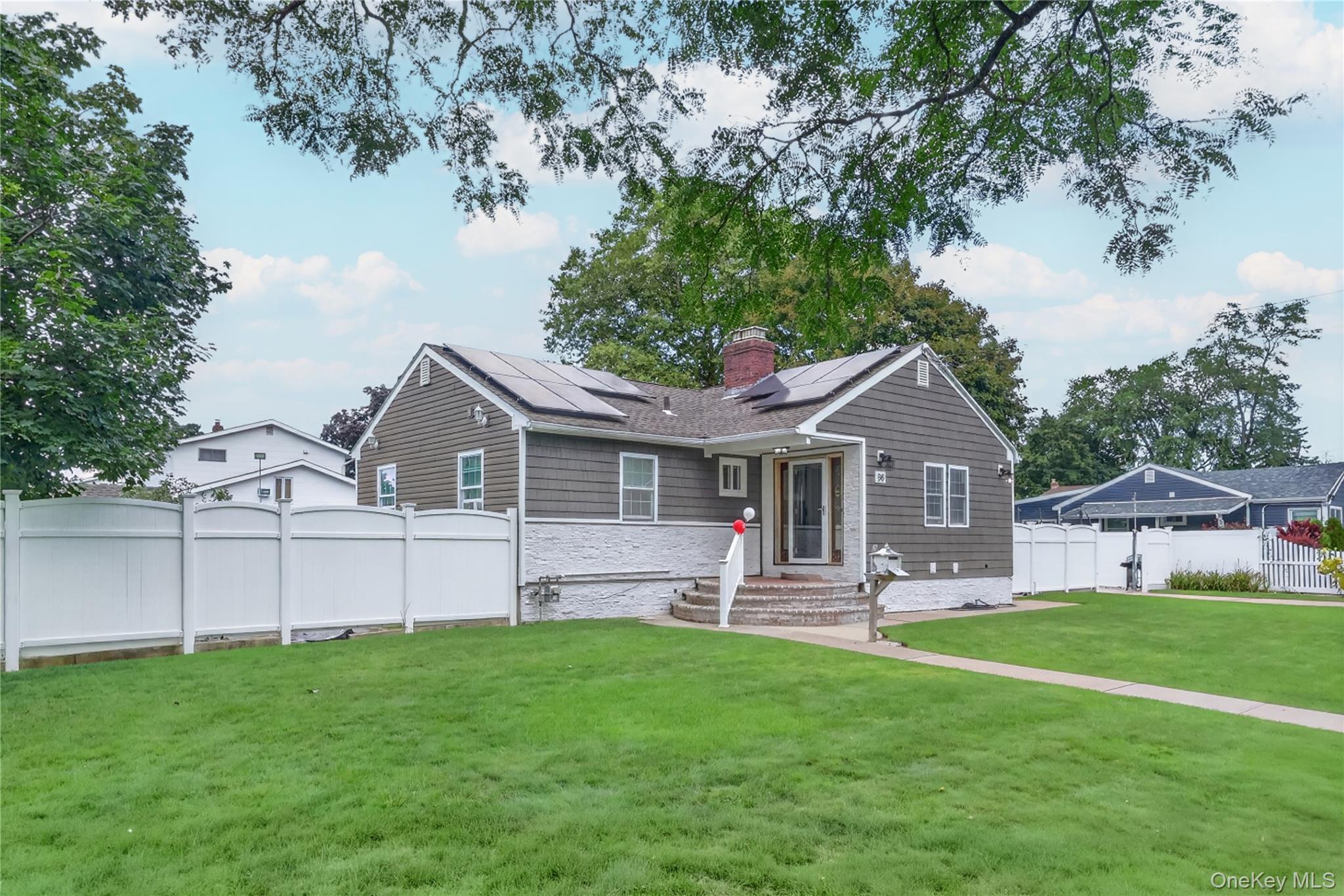 Single Family Washington Avenue Suffolk County, NY 11717, MLS-1040640-3