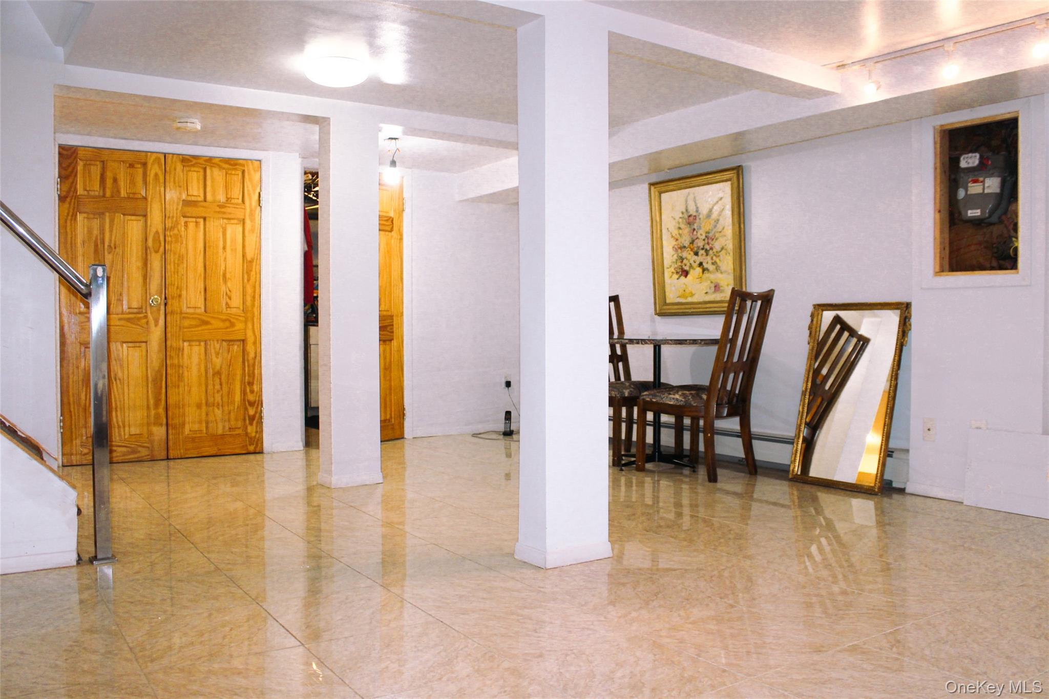 Single Family 225th Street Queens, NY 11413, MLS-1040643-18
