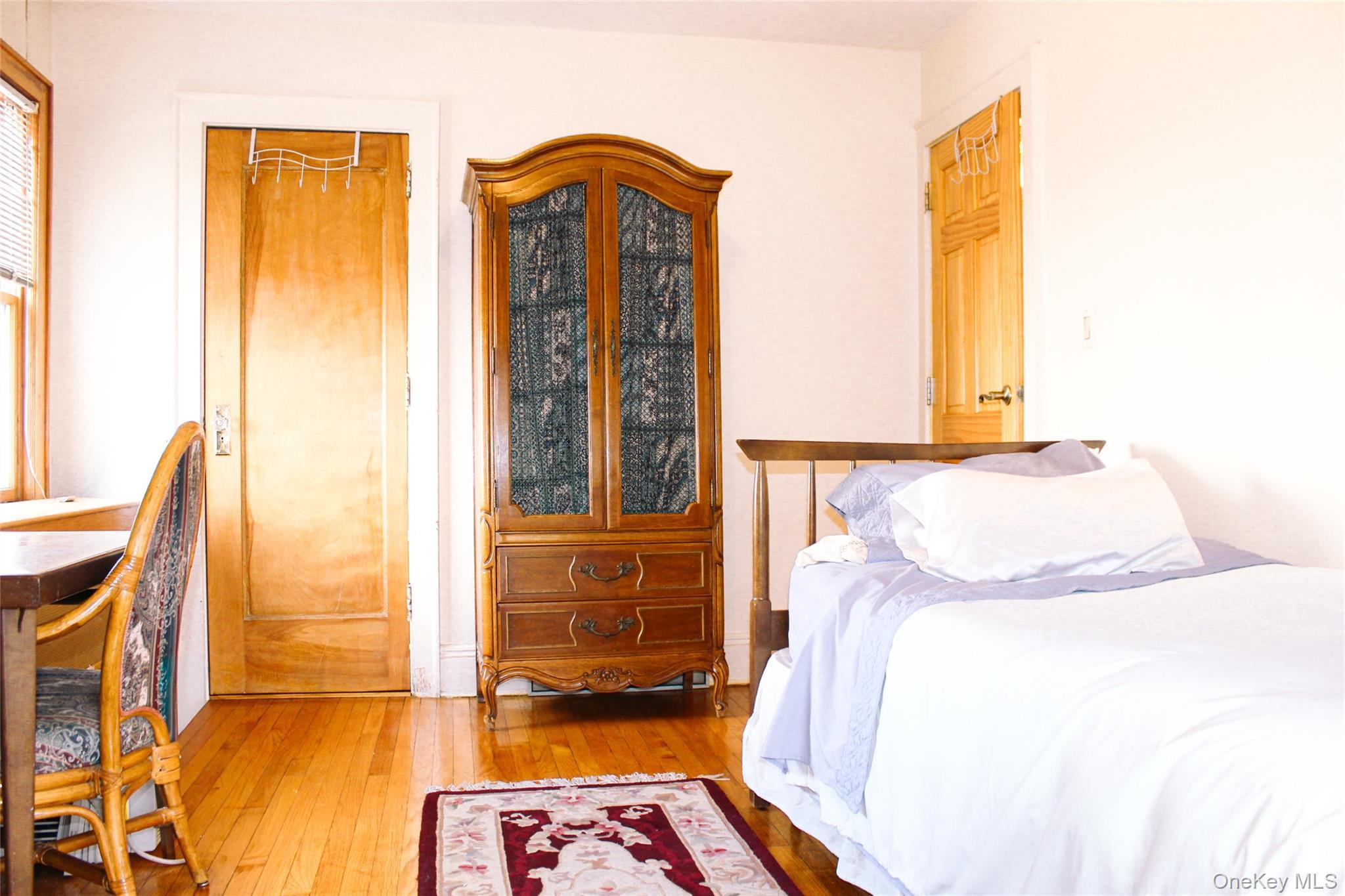 Single Family 225th Street Queens, NY 11413, MLS-1040643-26
