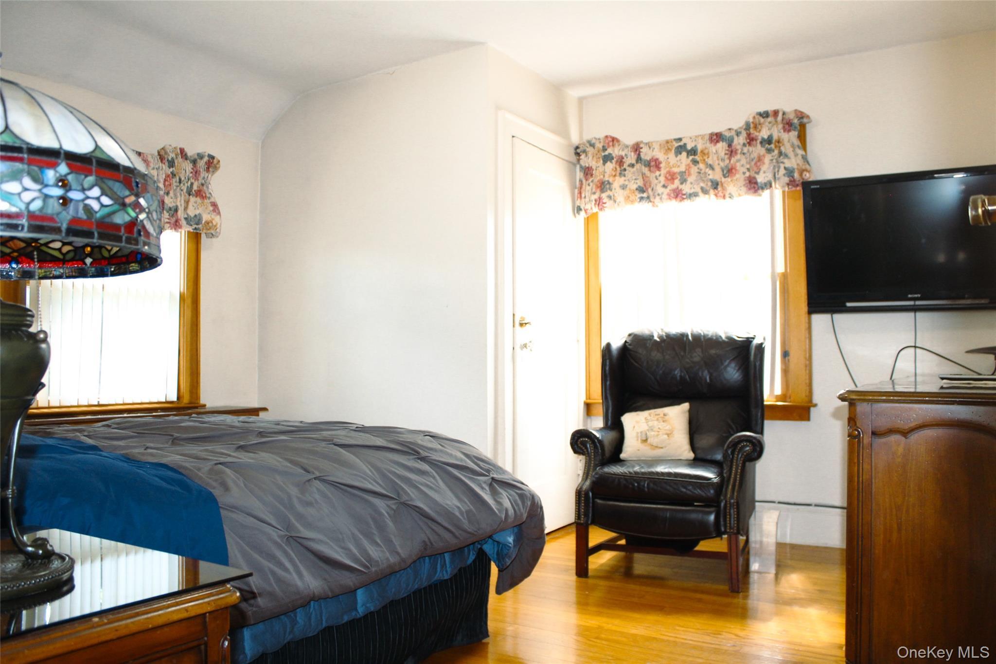 Single Family 225th Street Queens, NY 11413, MLS-1040643-29
